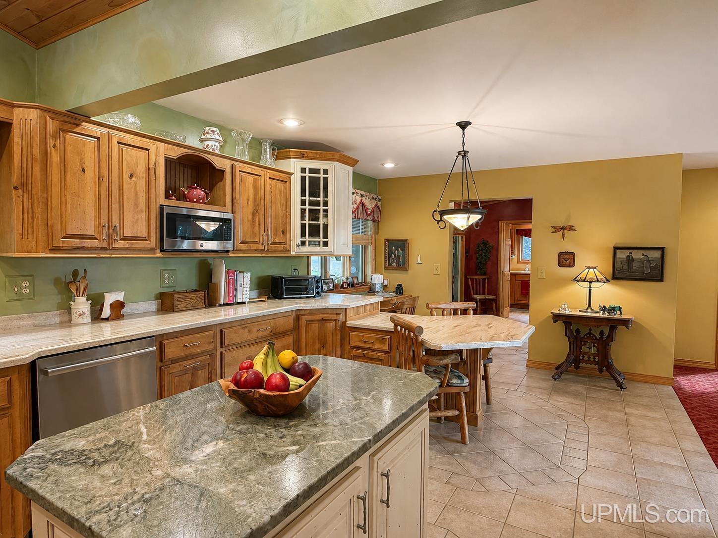 615 Holli Blue Road Property Photo 10