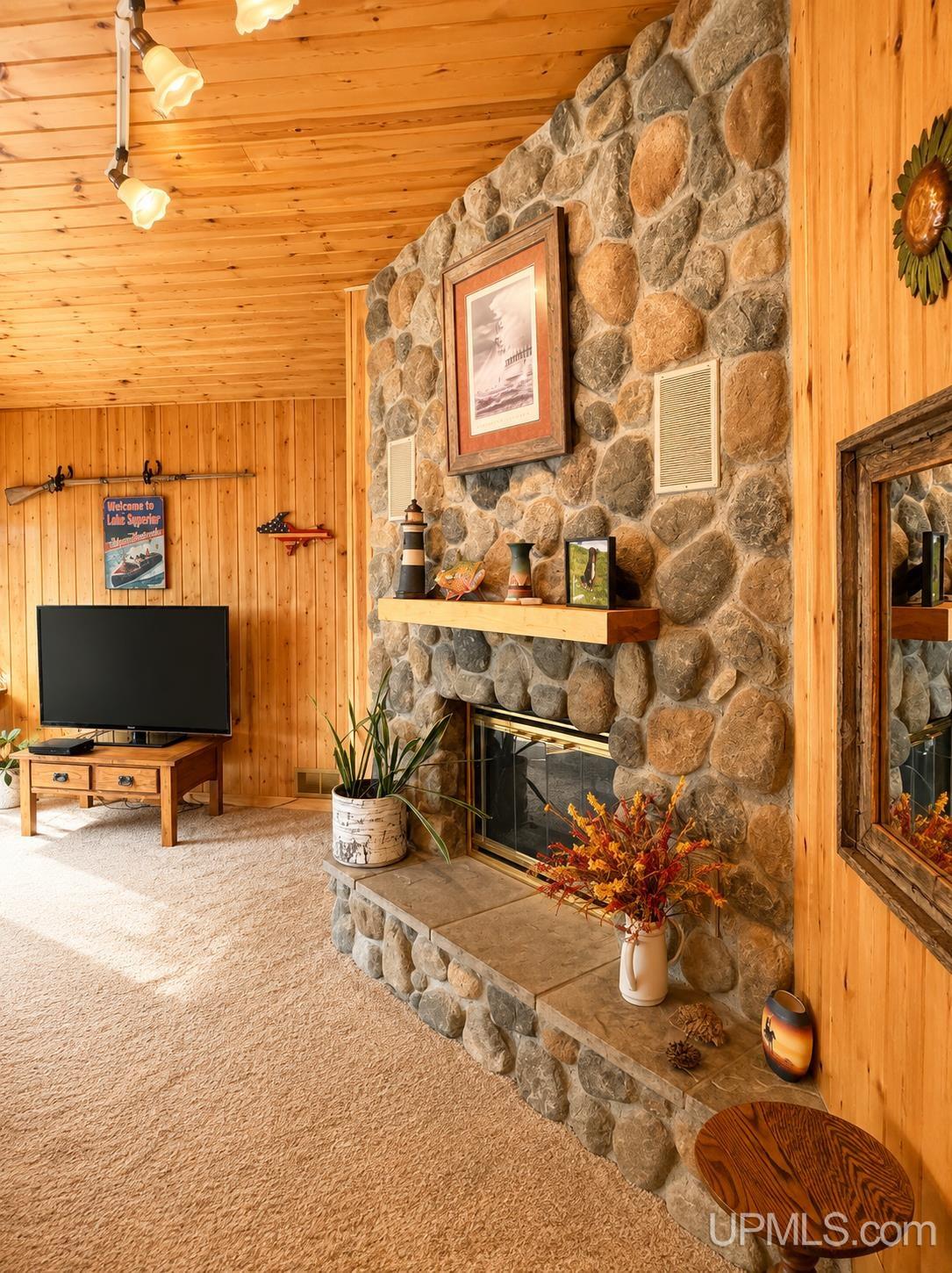 615 Holli Blue Road Property Photo 16