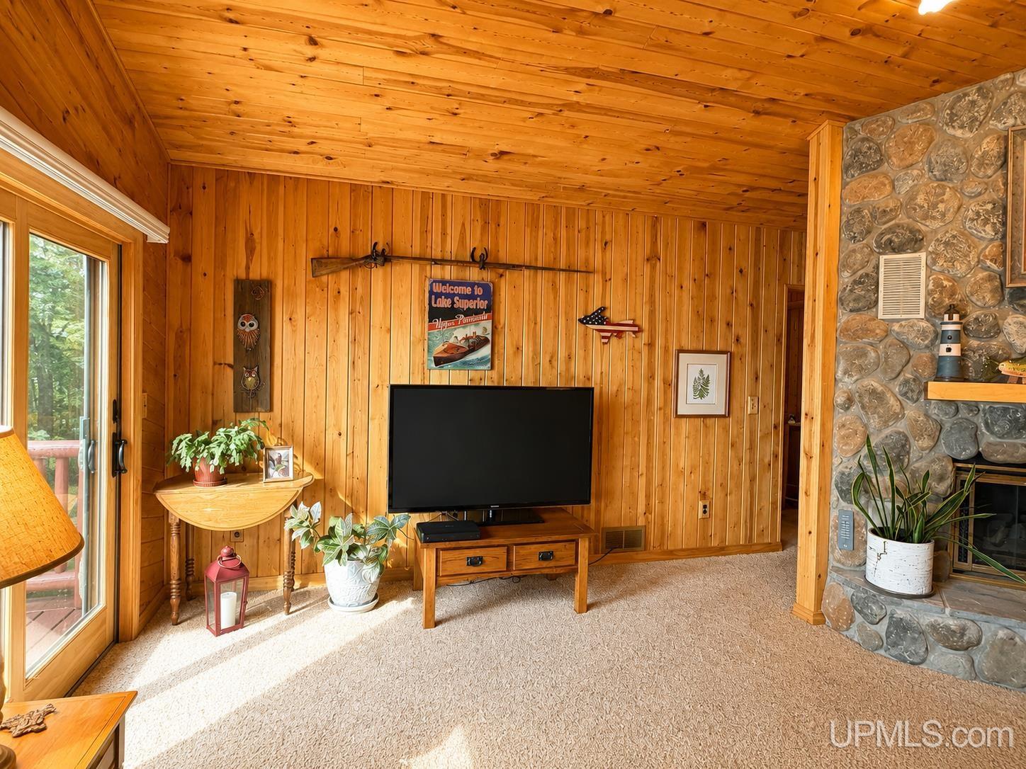 615 Holli Blue Road Property Photo 18