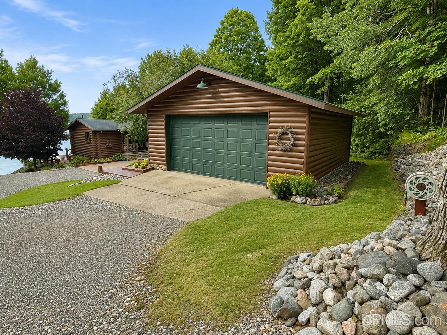 615 Holli Blue Road Property Photo 60