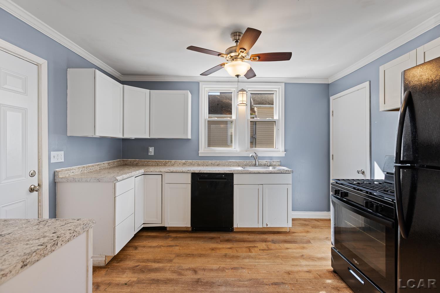 629 S Winter Street Property Photo 11