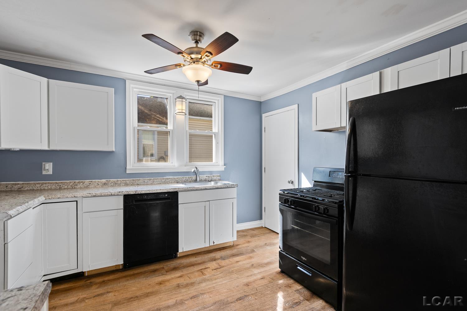 629 S Winter Street Property Photo 12