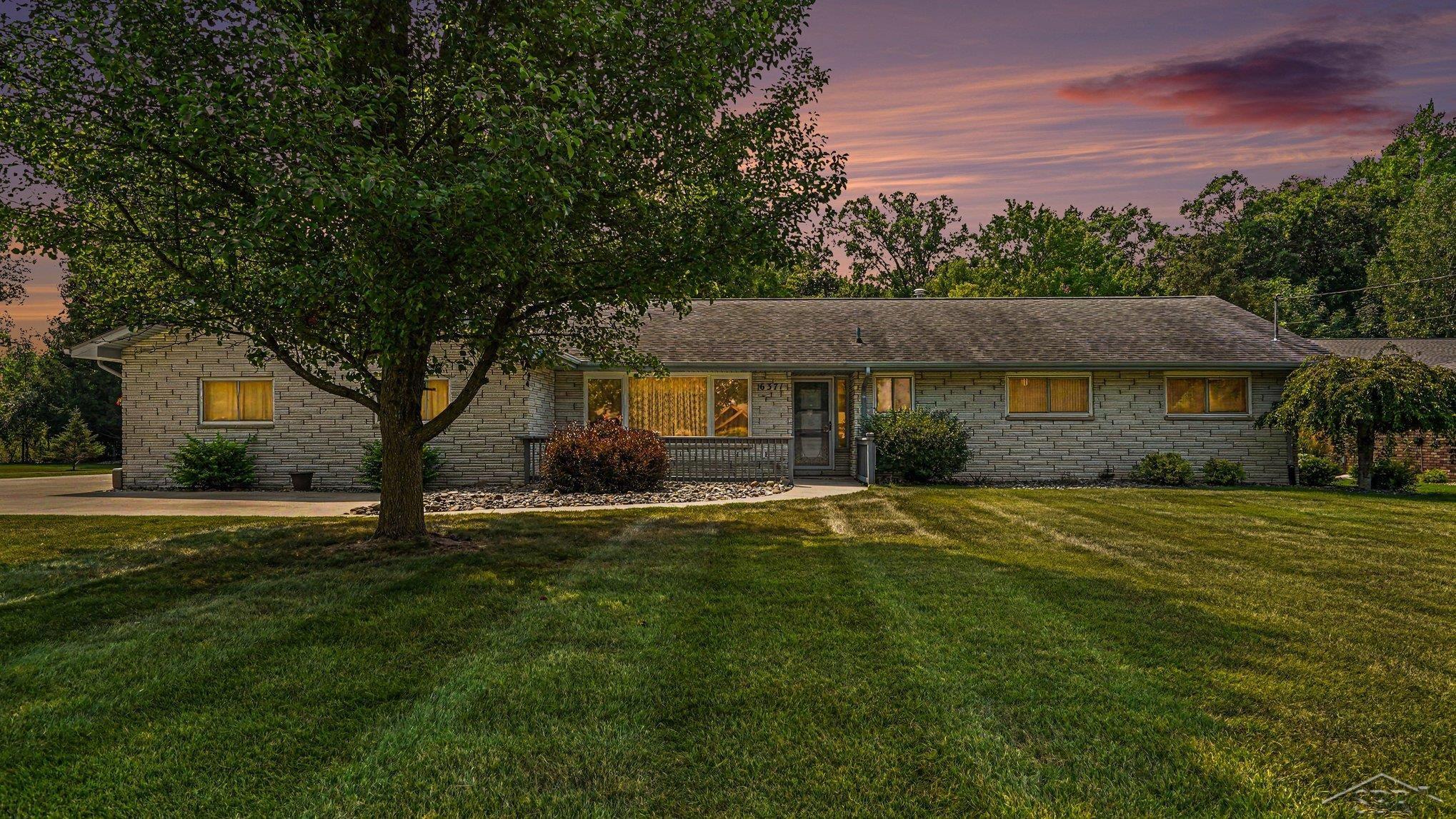 6371 Birchview Drive Property Photo 1