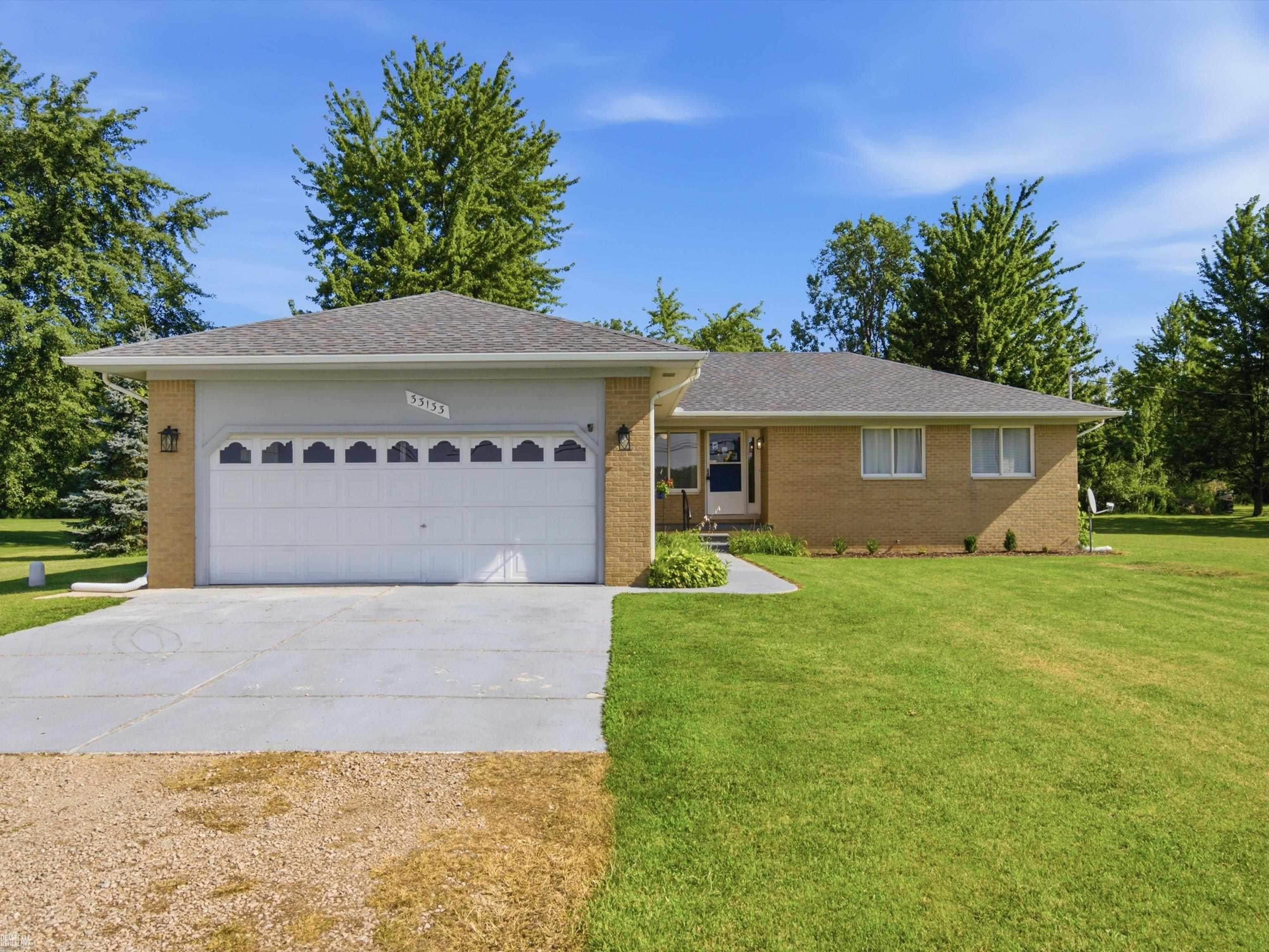 33133 32 Mile Road Property Photo 1