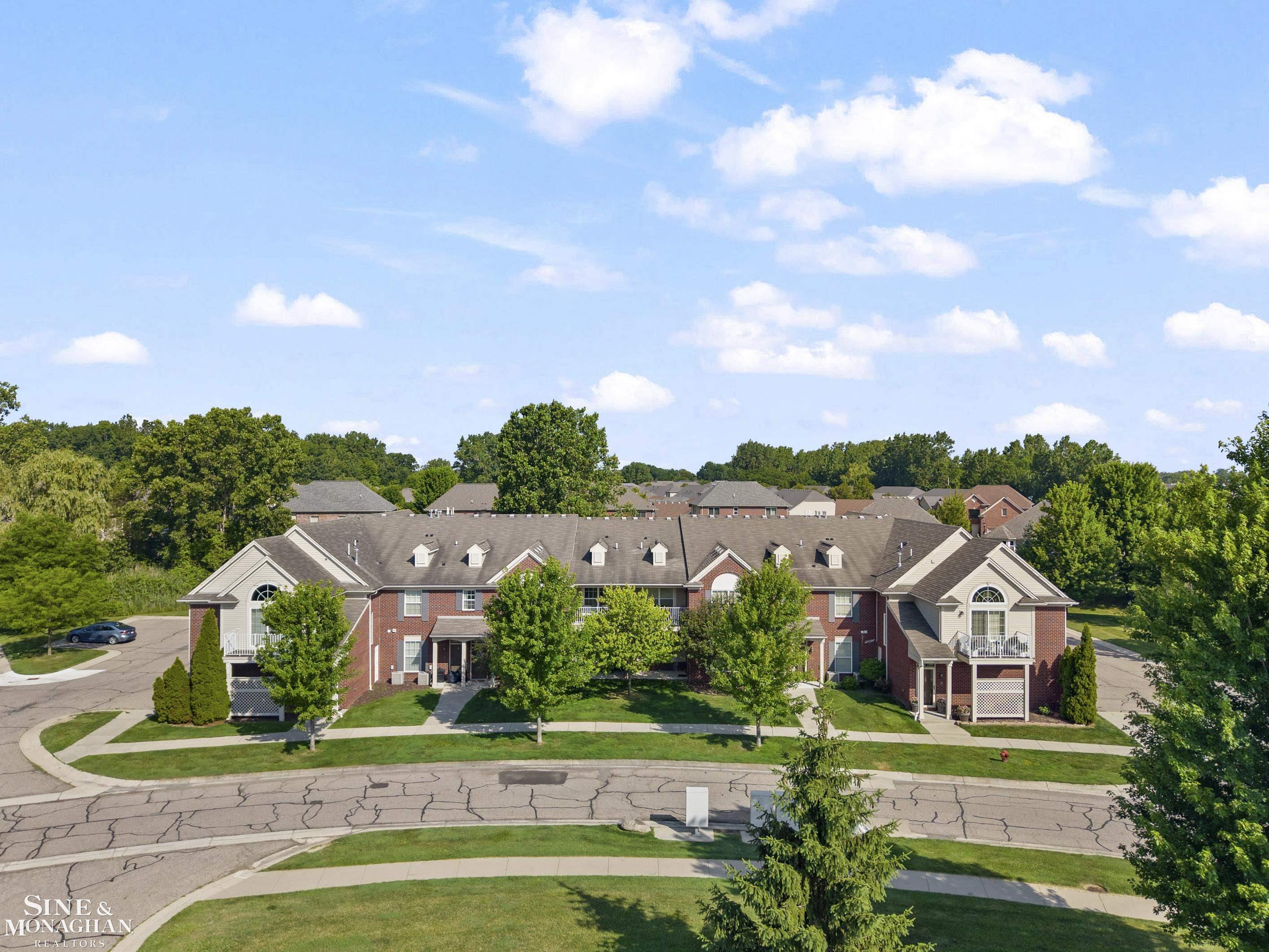 29981 Fox Run Circle Property Photo 1