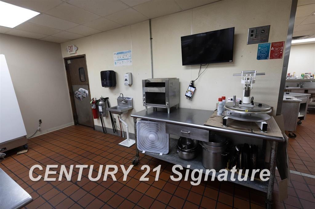 12201 Albee Road Property Photo 43