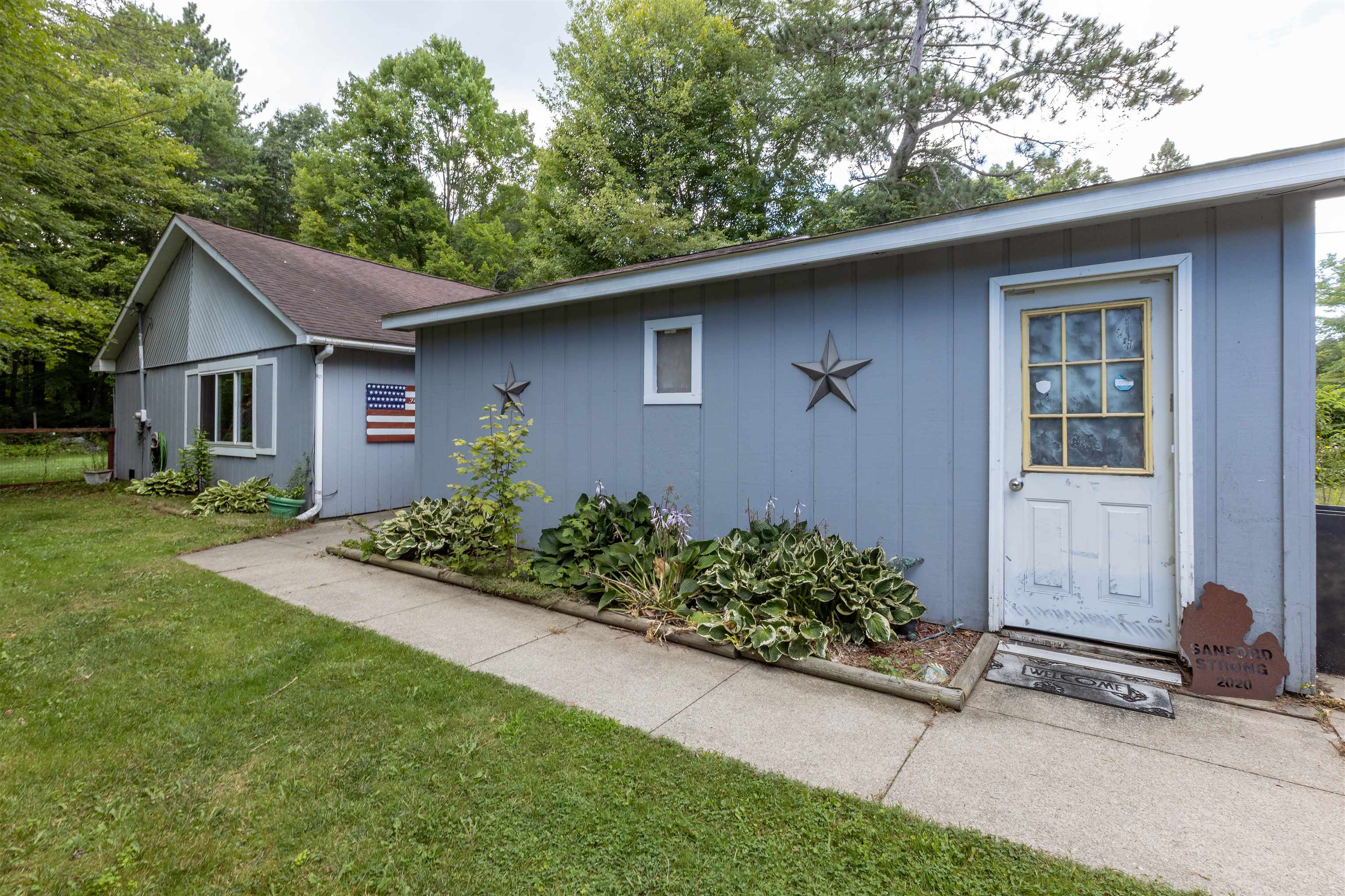 1951 N Hope Road