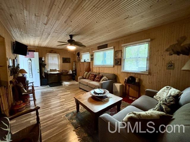 9200 Lost Lake Road Property Photo 12