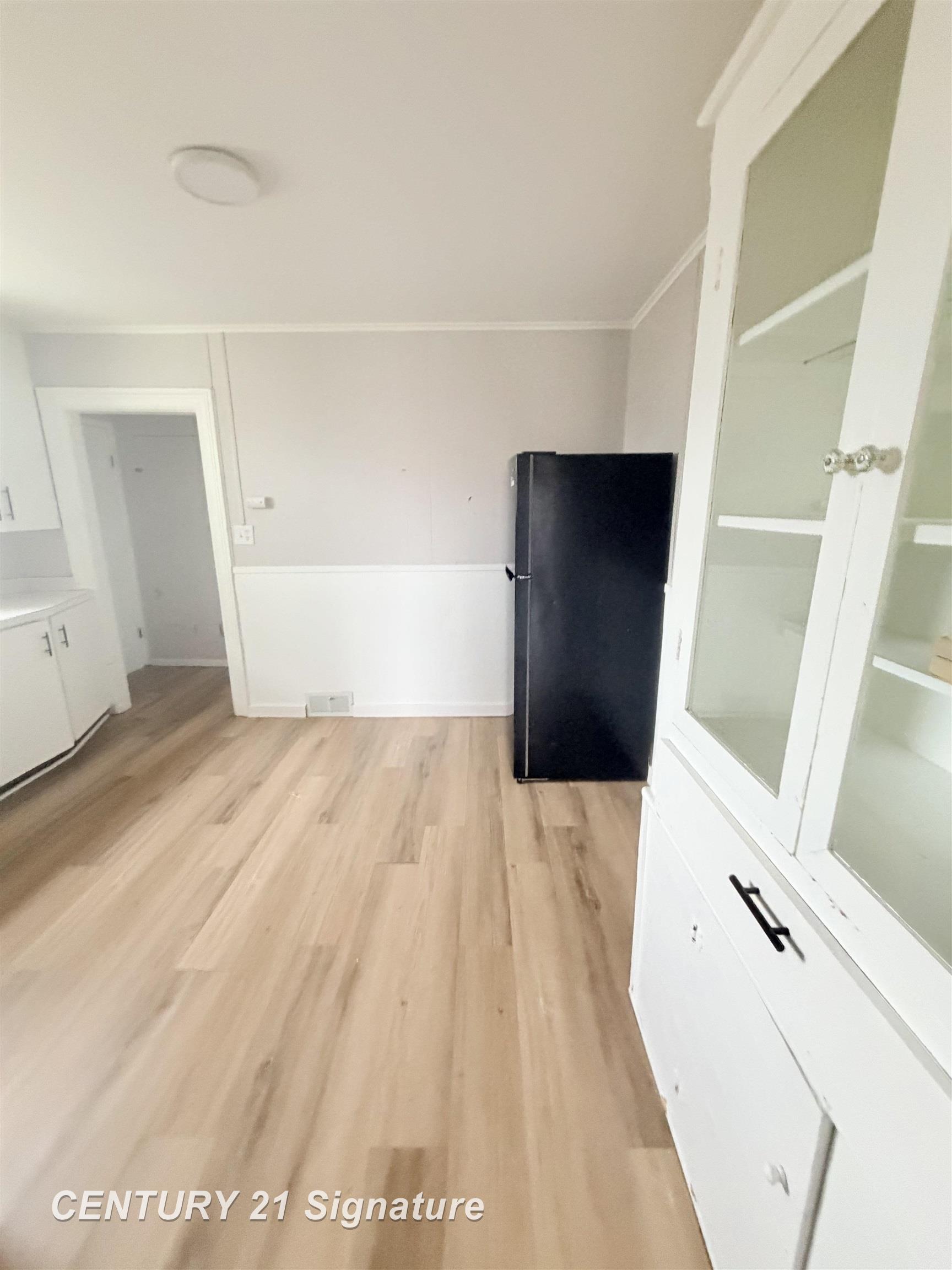 721 Lyon Street Property Photo 6