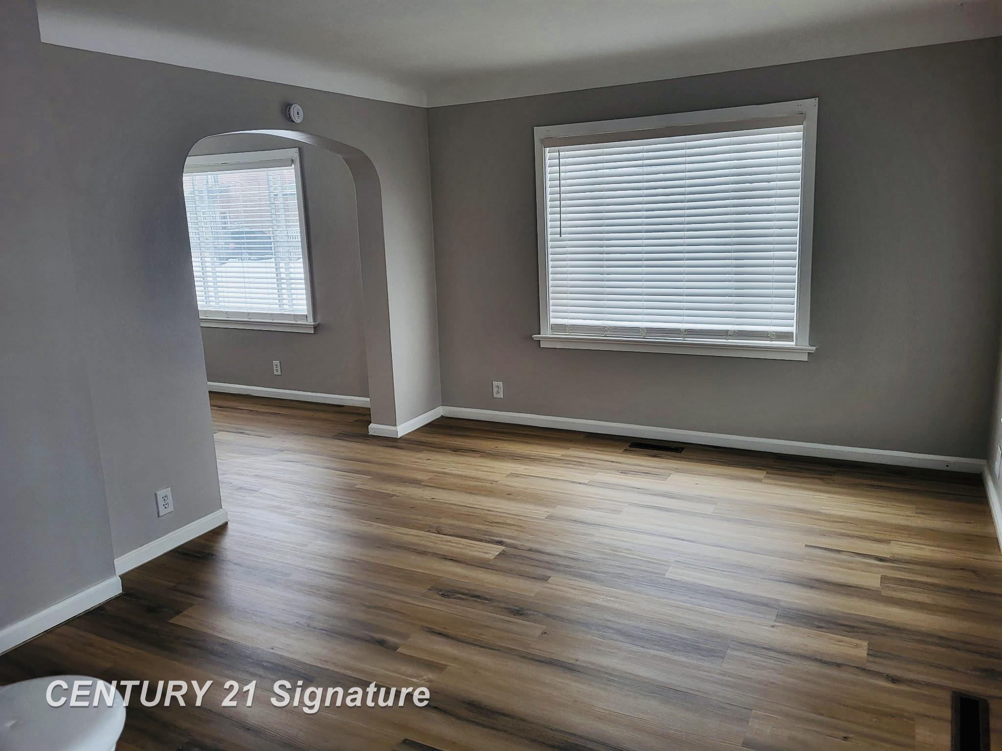 721 Lyon Street Property Photo 10