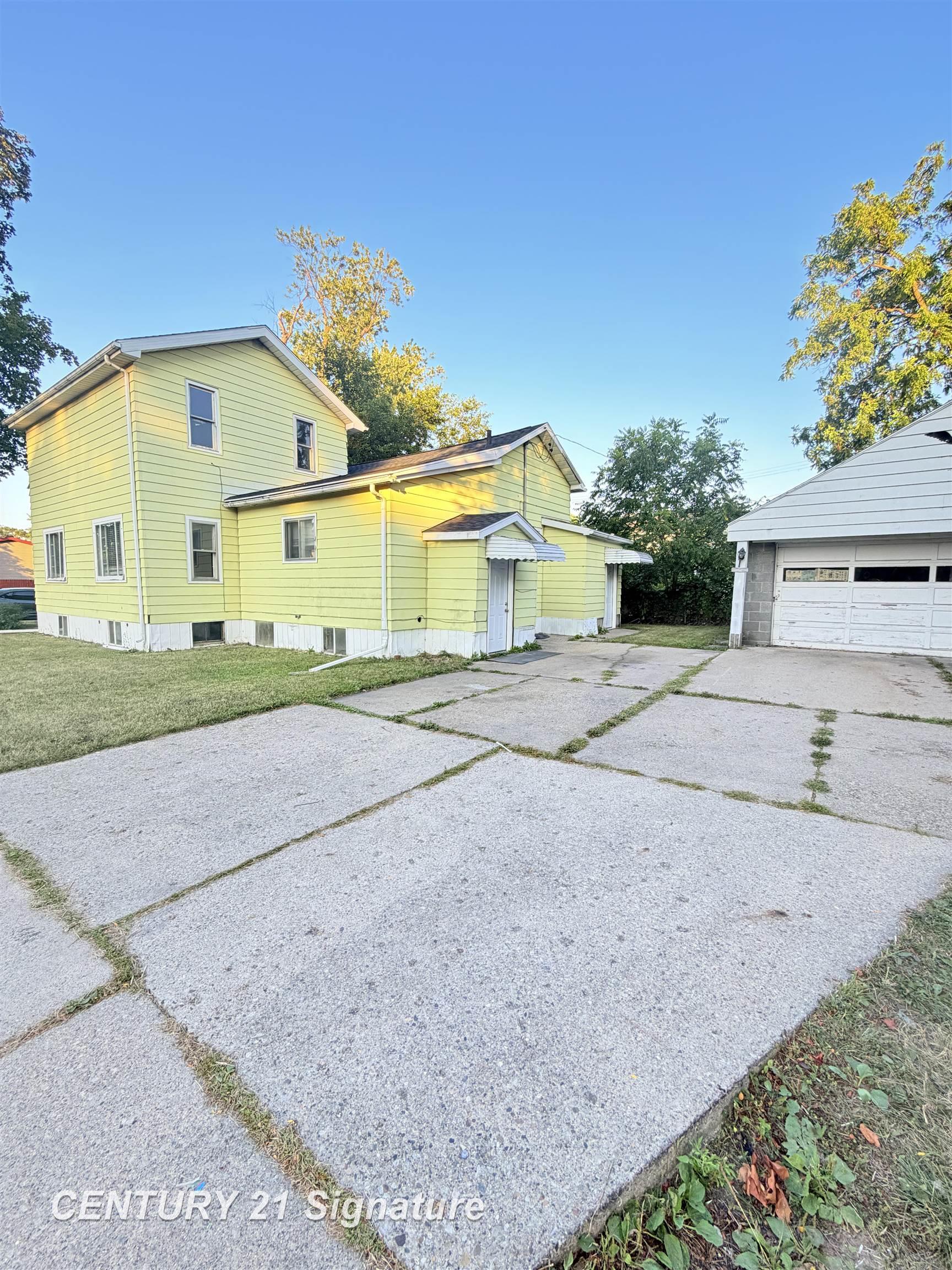 721 Lyon Street Property Photo 17