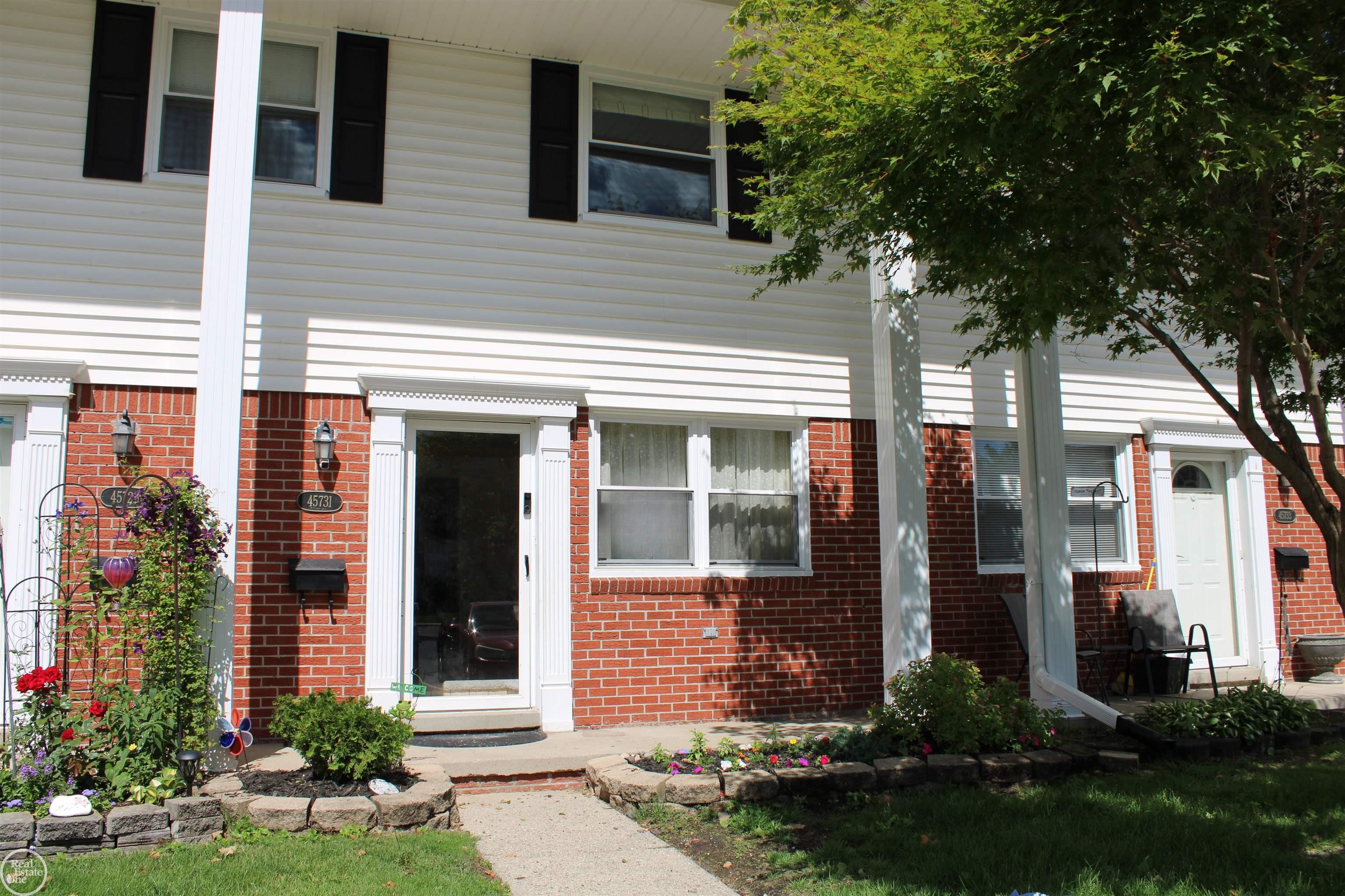 45731 Kensington Street Property Photo 1
