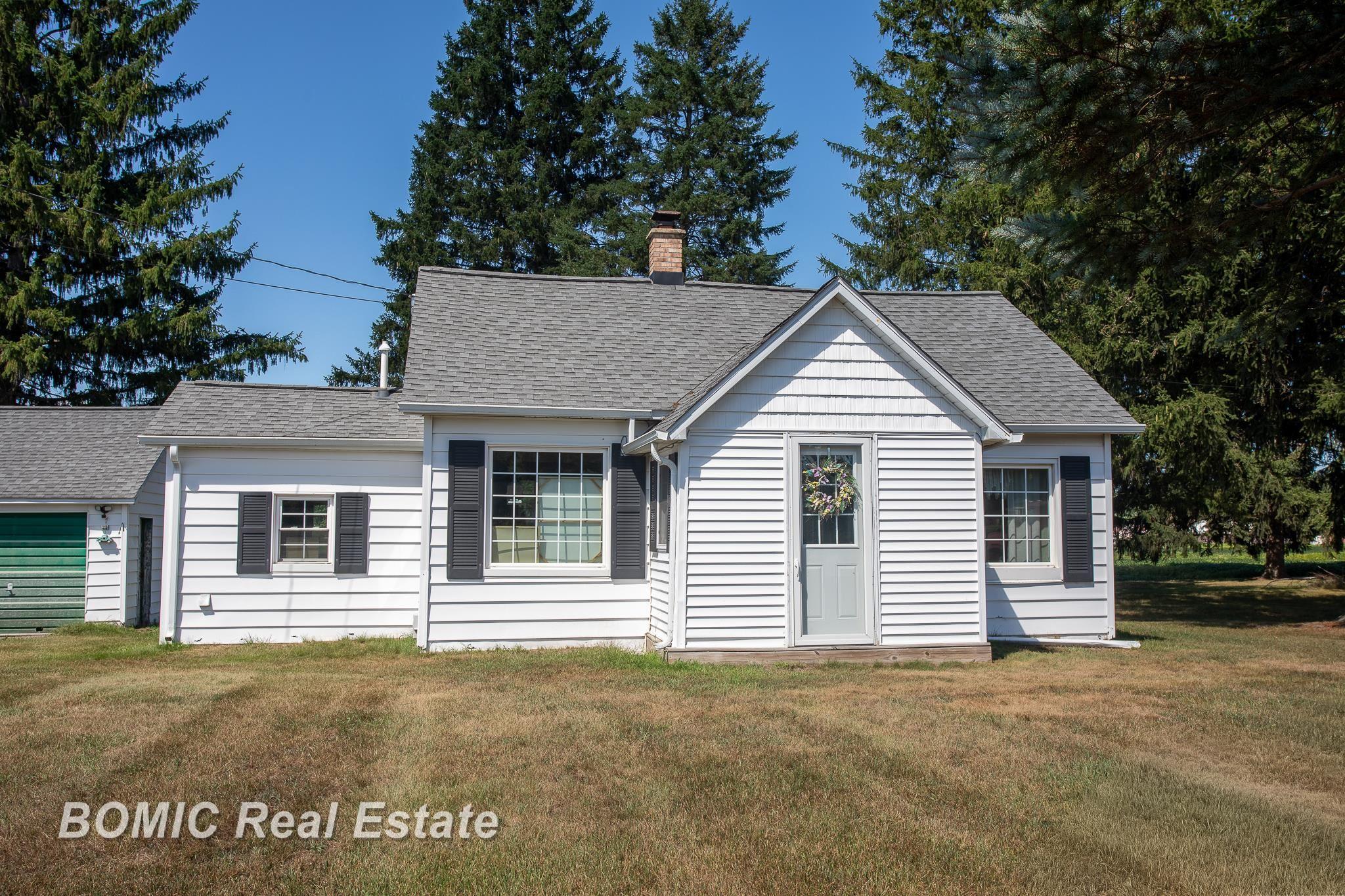 3977 Busch Road Property Photo 1