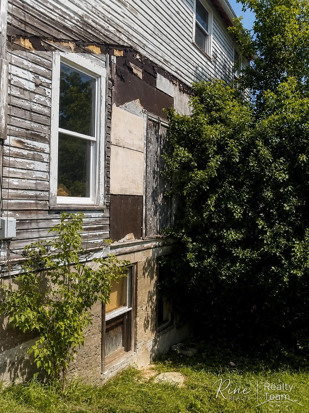 41 Marquette Avenue Property Photo 6