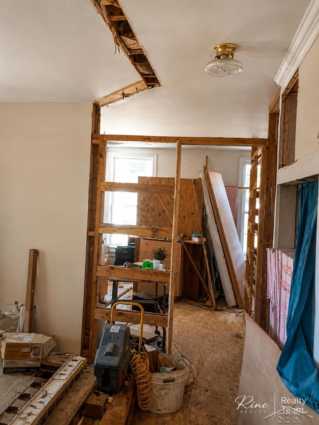 41 Marquette Avenue Property Photo 12