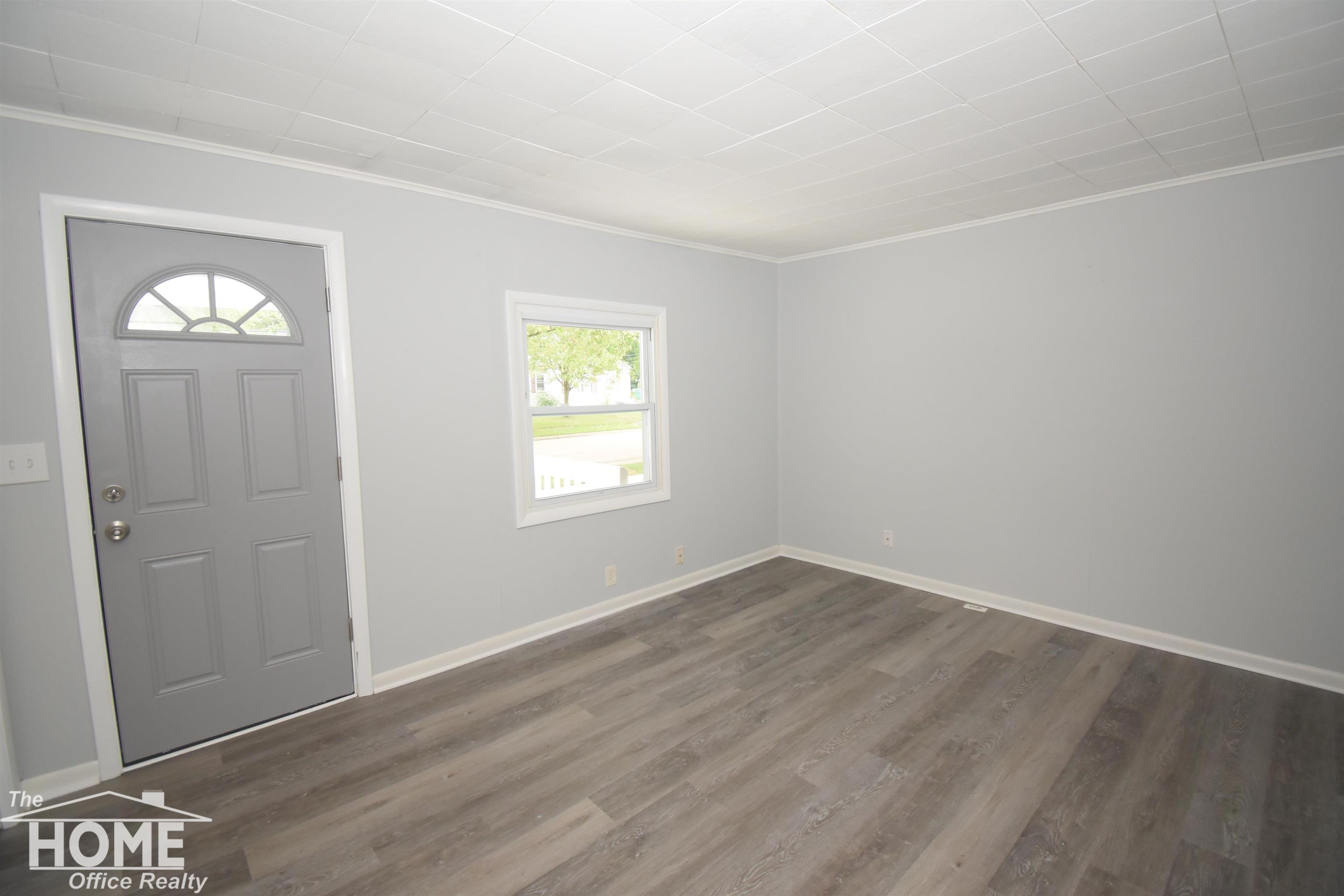 834 Broadway Avenue Property Photo 2