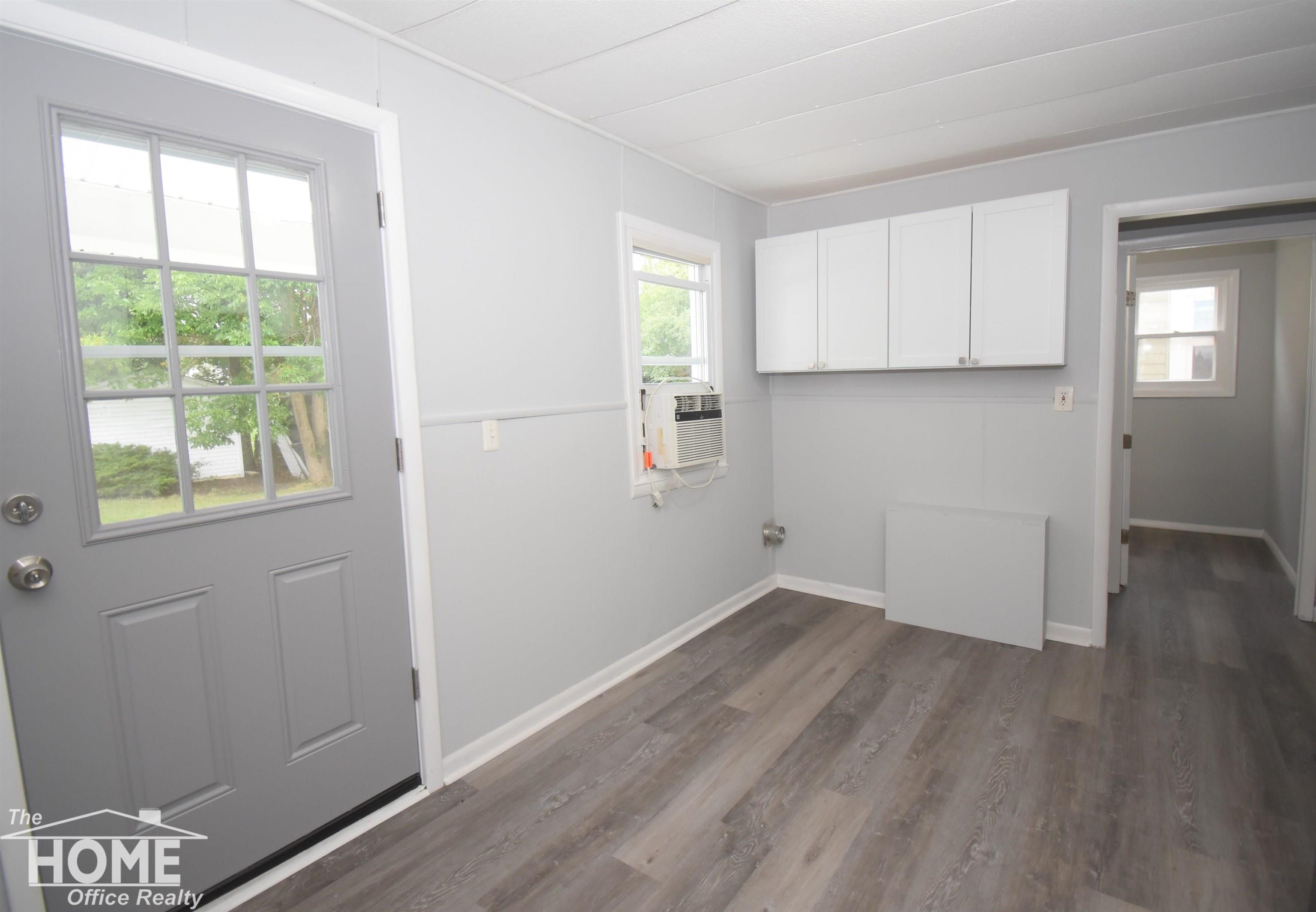 834 Broadway Avenue Property Photo 7