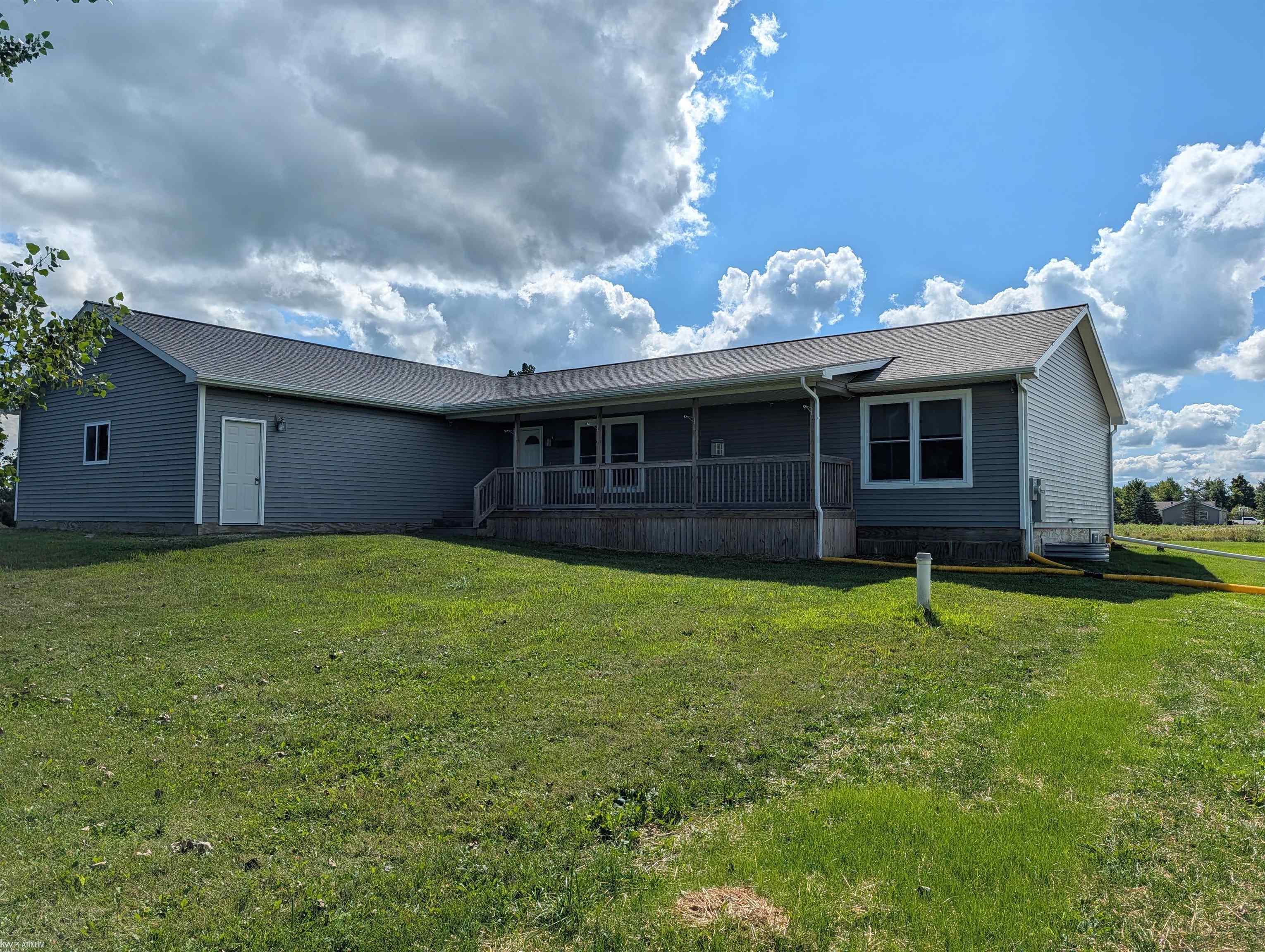 2017 Fox Rd Road Property Photo 1