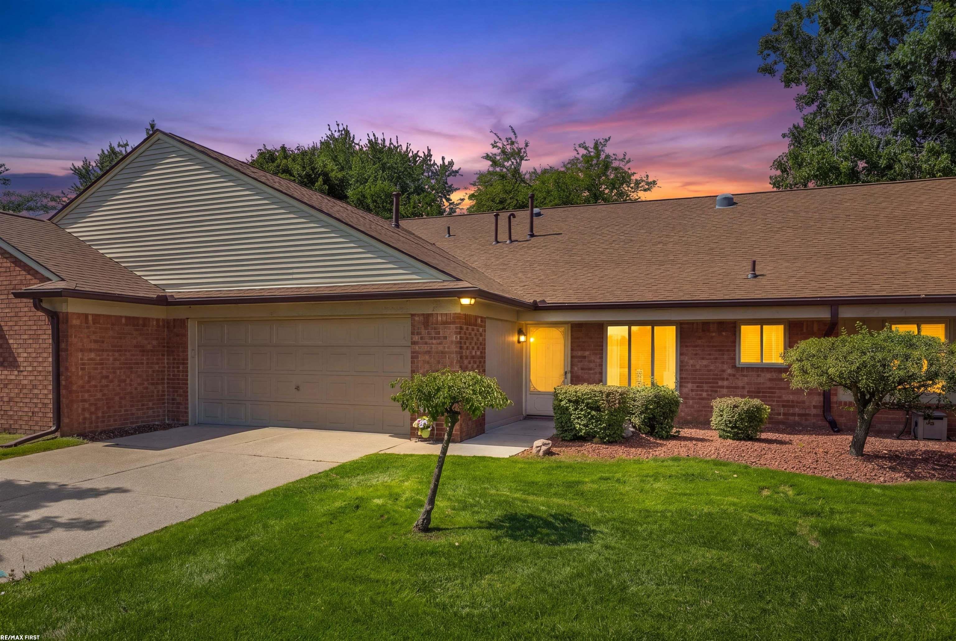 38551 Palm Meadow Drive Property Photo 1