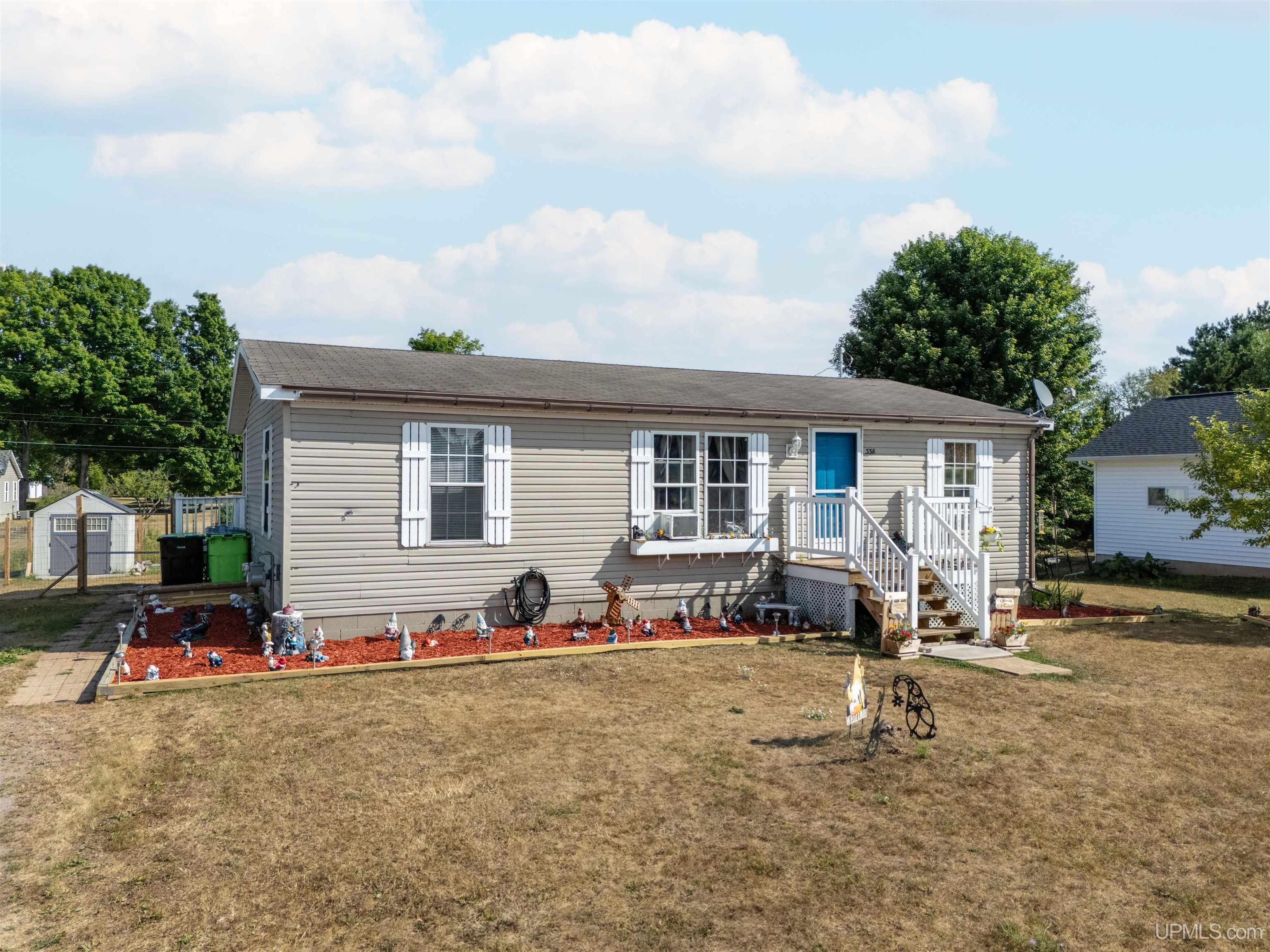 338 Lincoln Avenue Property Photo 1