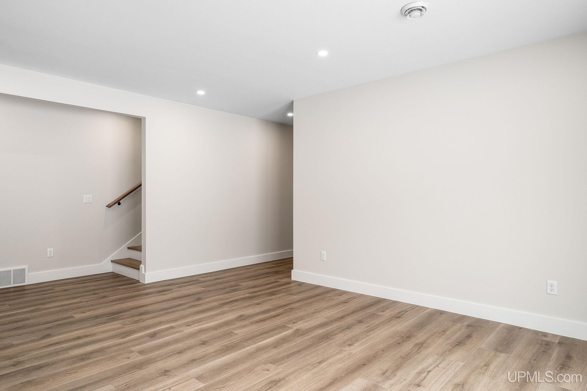 1914 Langford Drive Property Photo 46