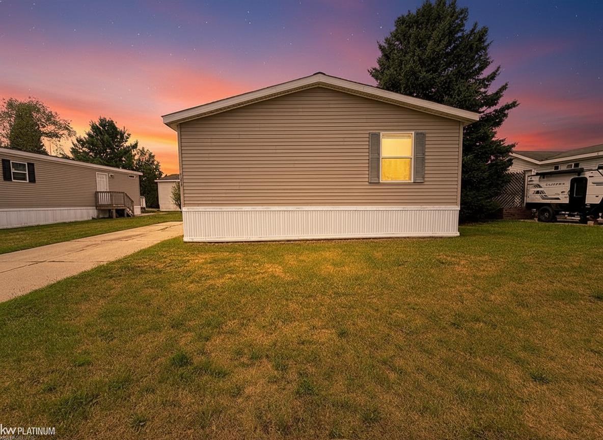 6039 Bentwood Circle Property Photo 1