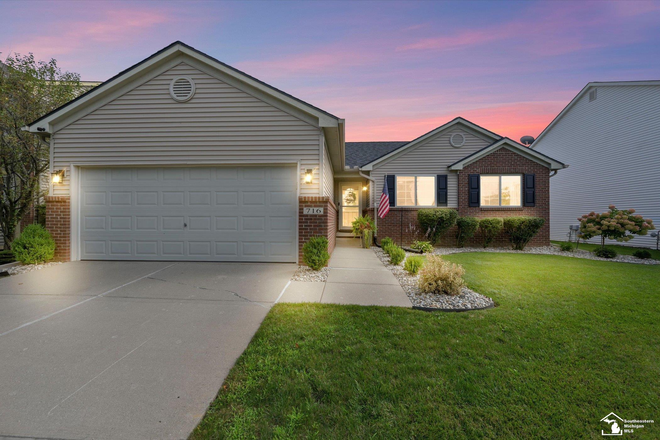 716 Falcon Drive Property Photo 1