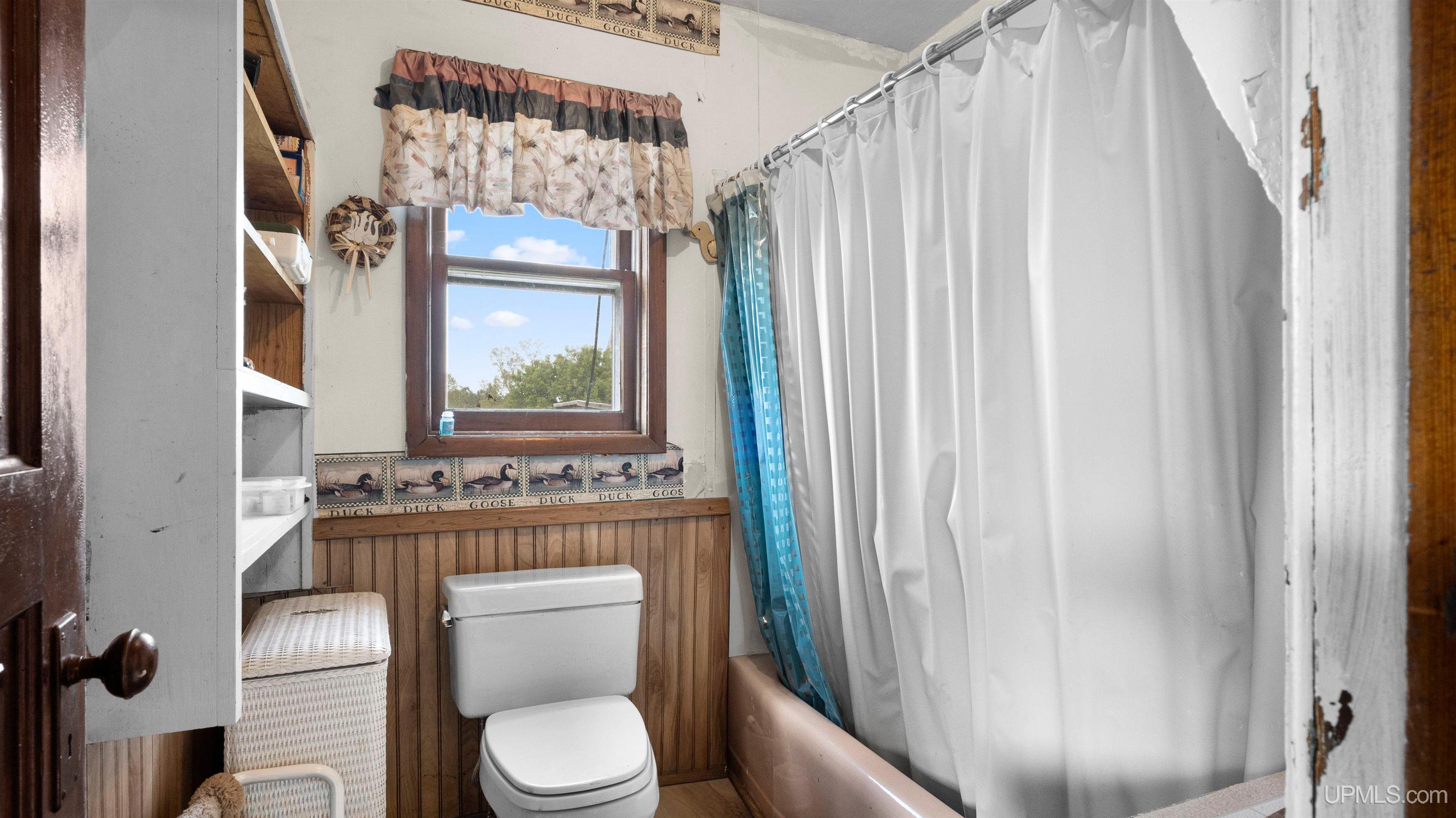 1202 S 13.5 Lane Property Photo 32
