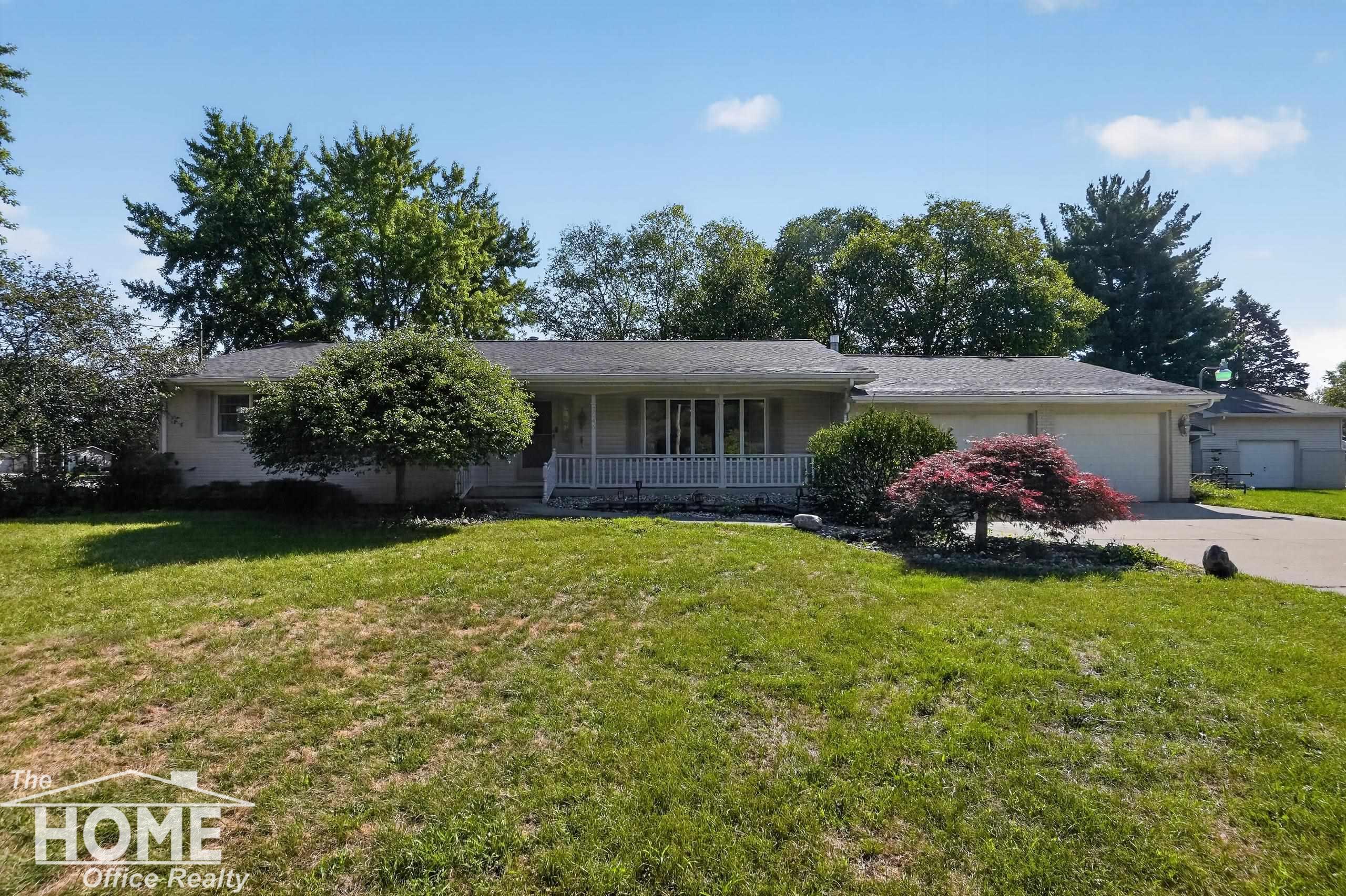 2046 Inglewood Terrace Property Photo 2