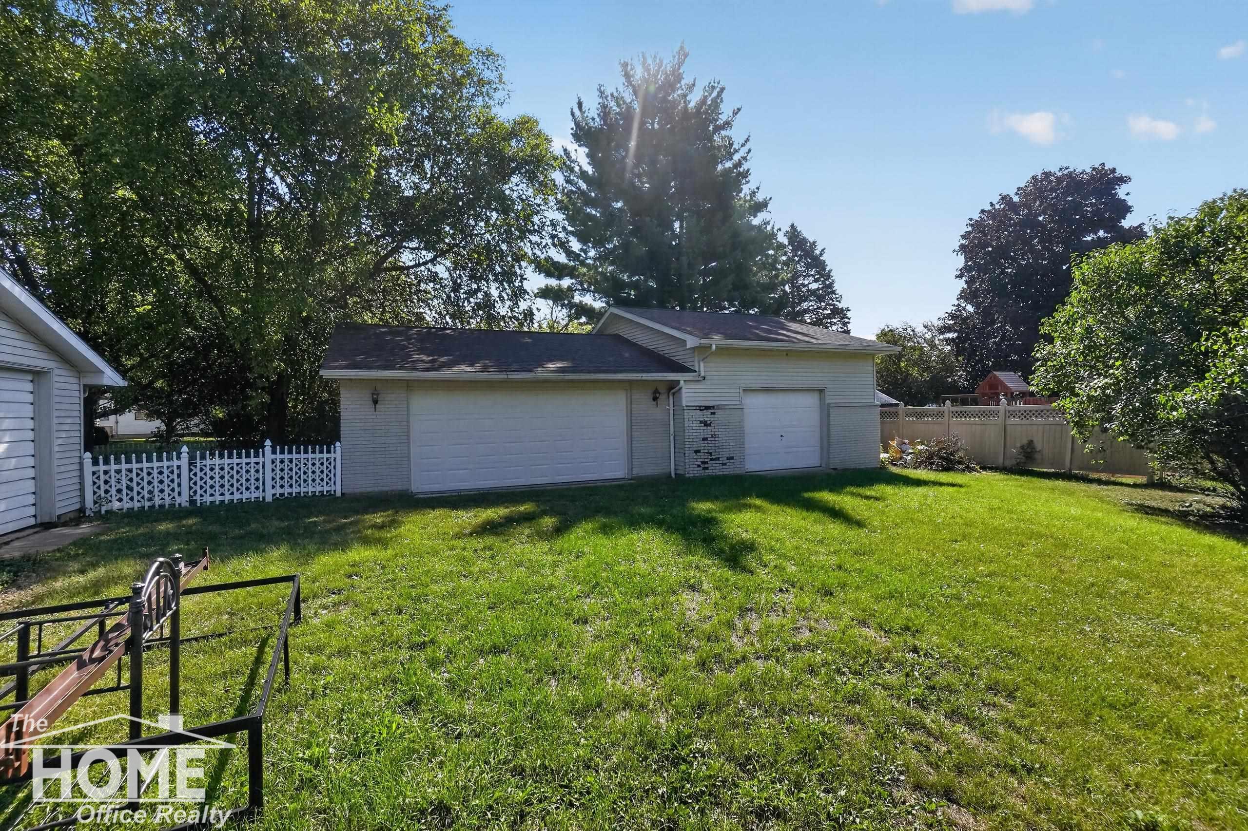 2046 Inglewood Terrace Property Photo 20