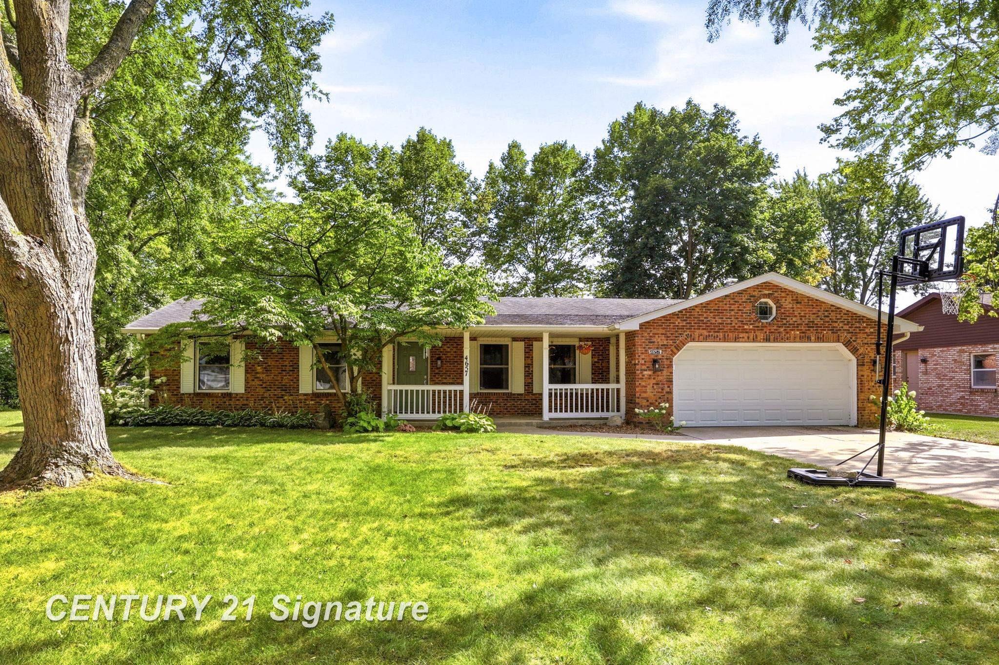 4657 Dogwood Lane Property Photo 1