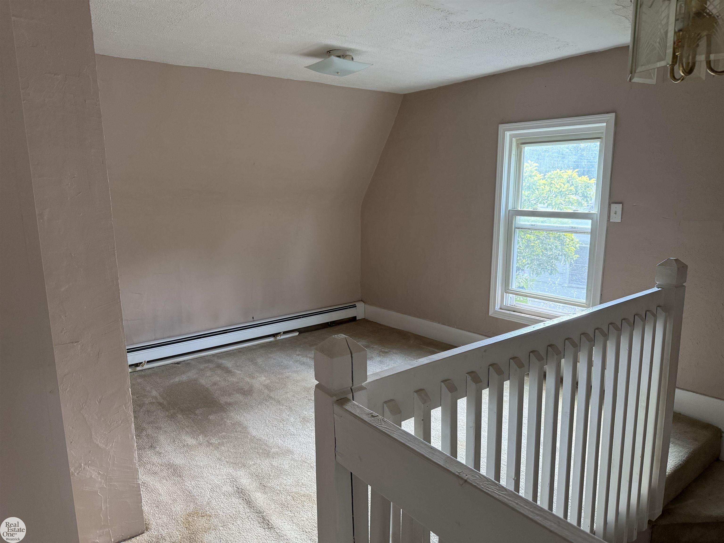 629 West Boulevard Property Photo 11
