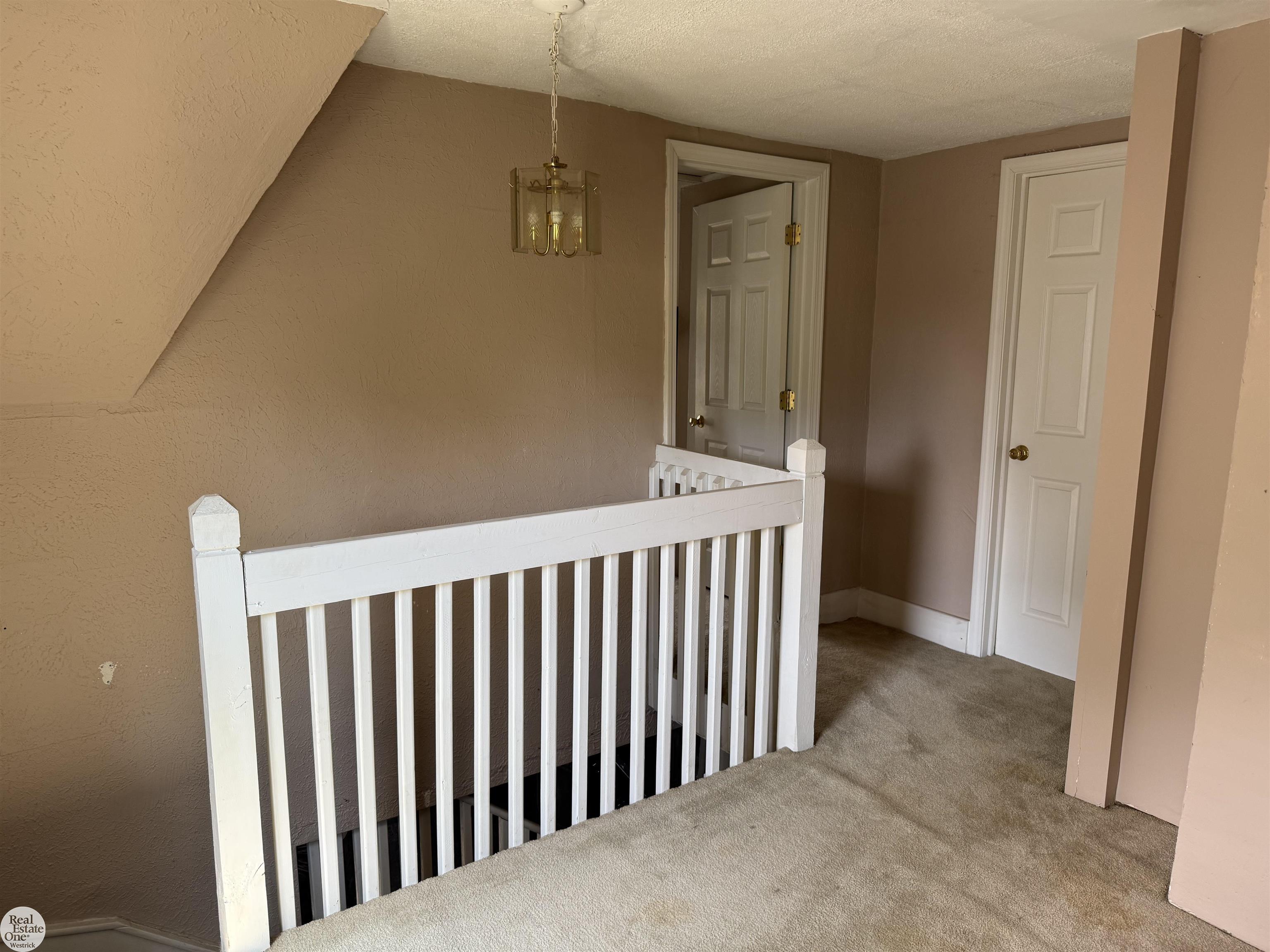 629 West Boulevard Property Photo 12