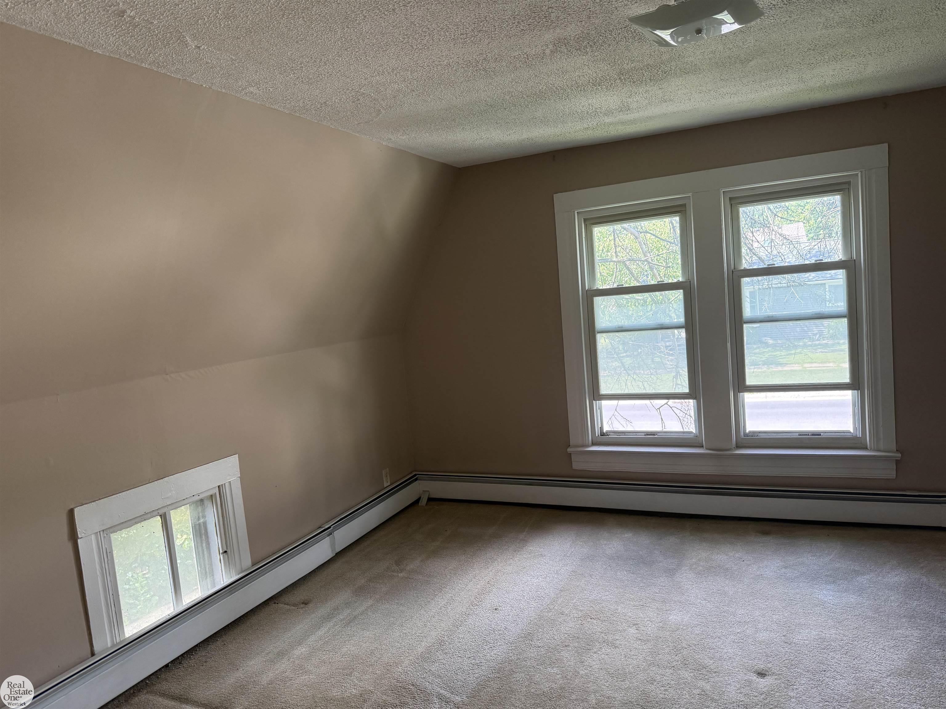 629 West Boulevard Property Photo 13