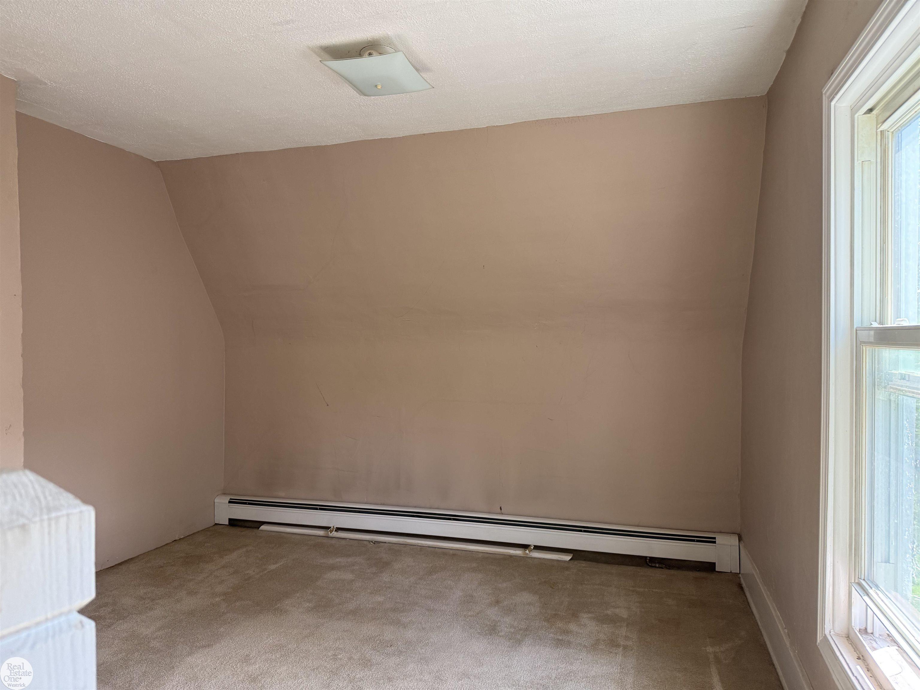 629 West Boulevard Property Photo 16