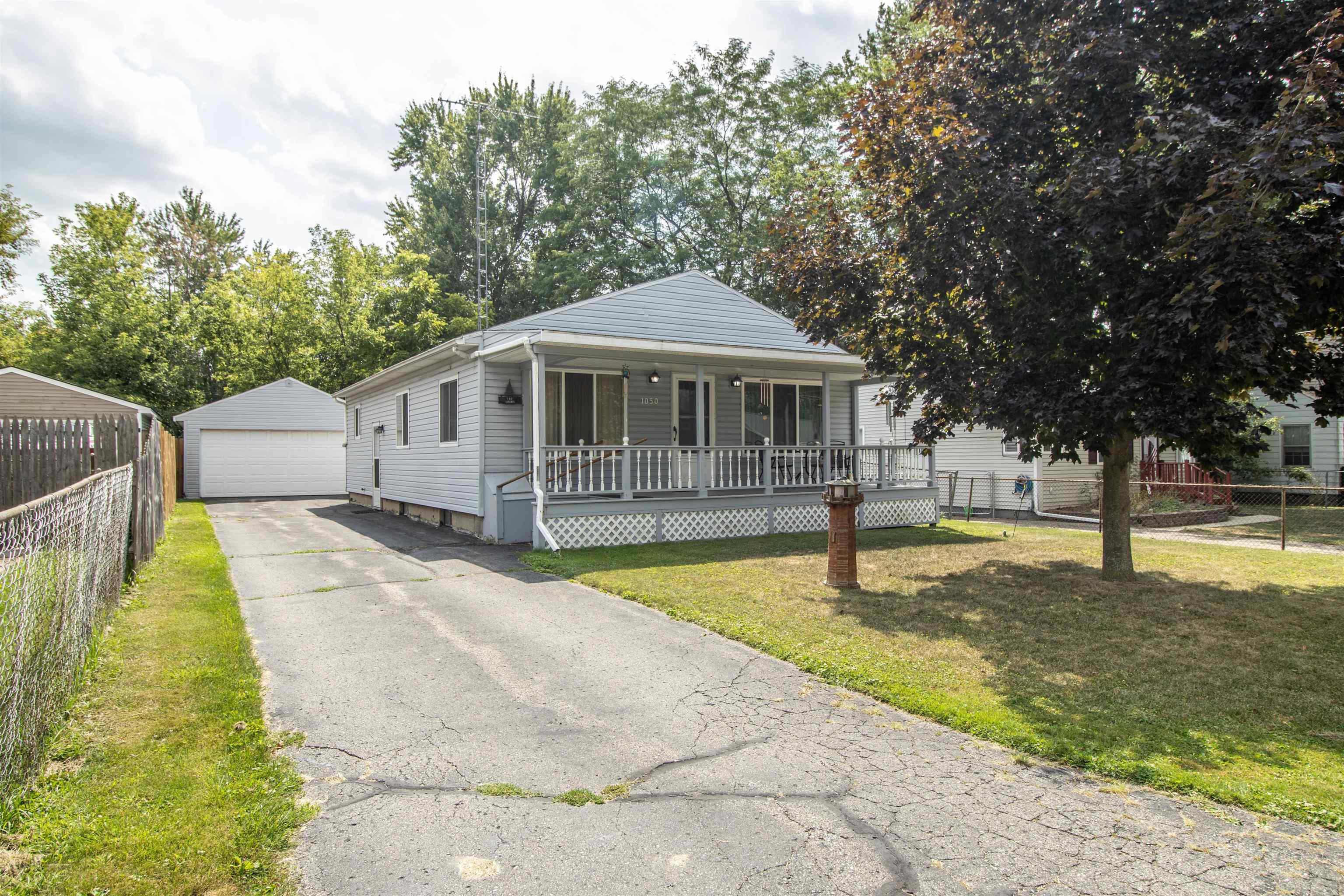 1050 Corydon Drive Property Photo 1