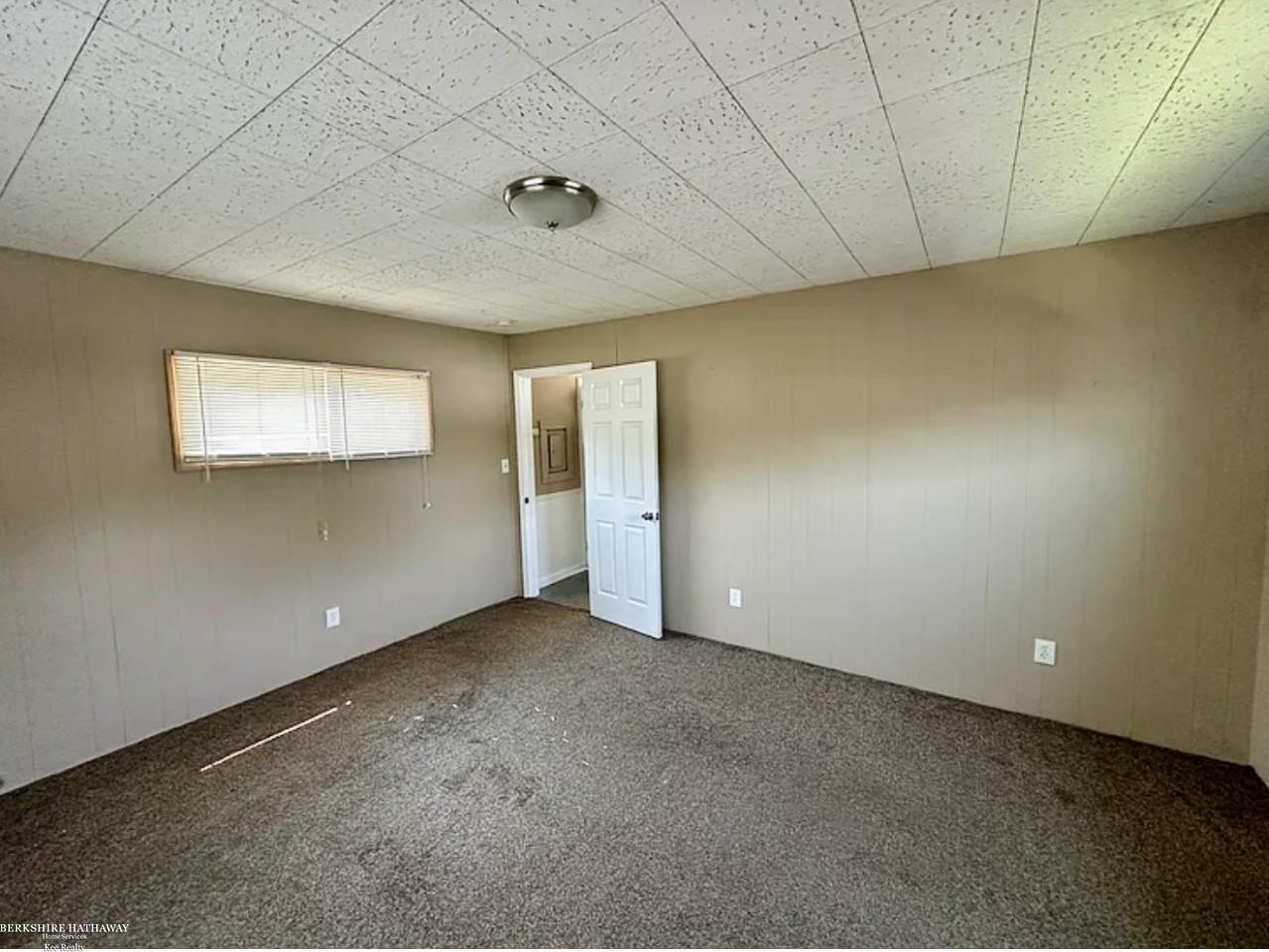 25106 Rosenbusch Boulevard Property Photo 13