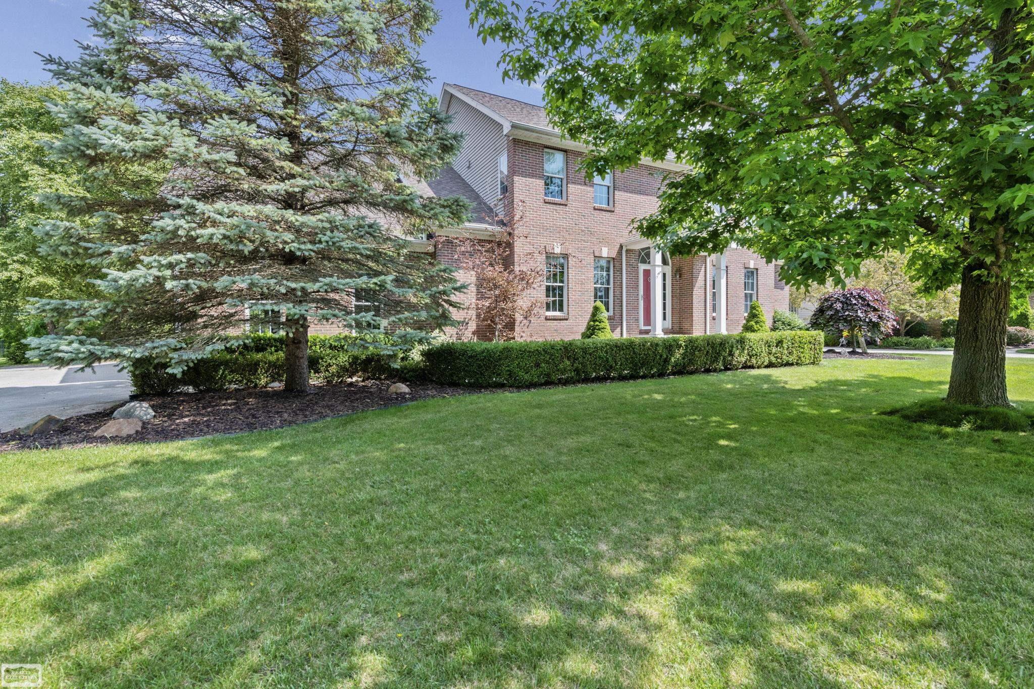 3276 Shorewood Avenue Property Photo 1
