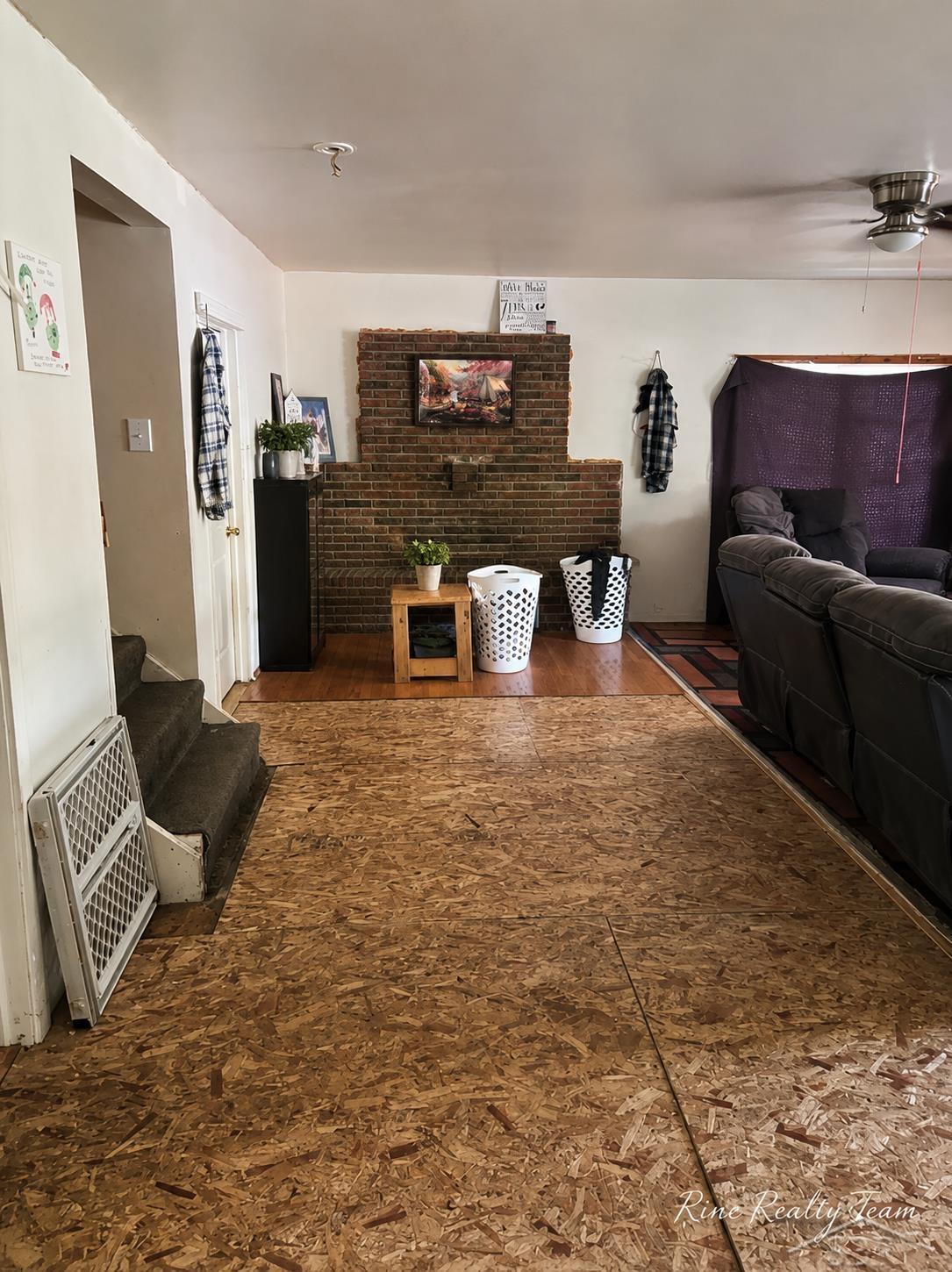 2561 E Manor Road Property Photo 11