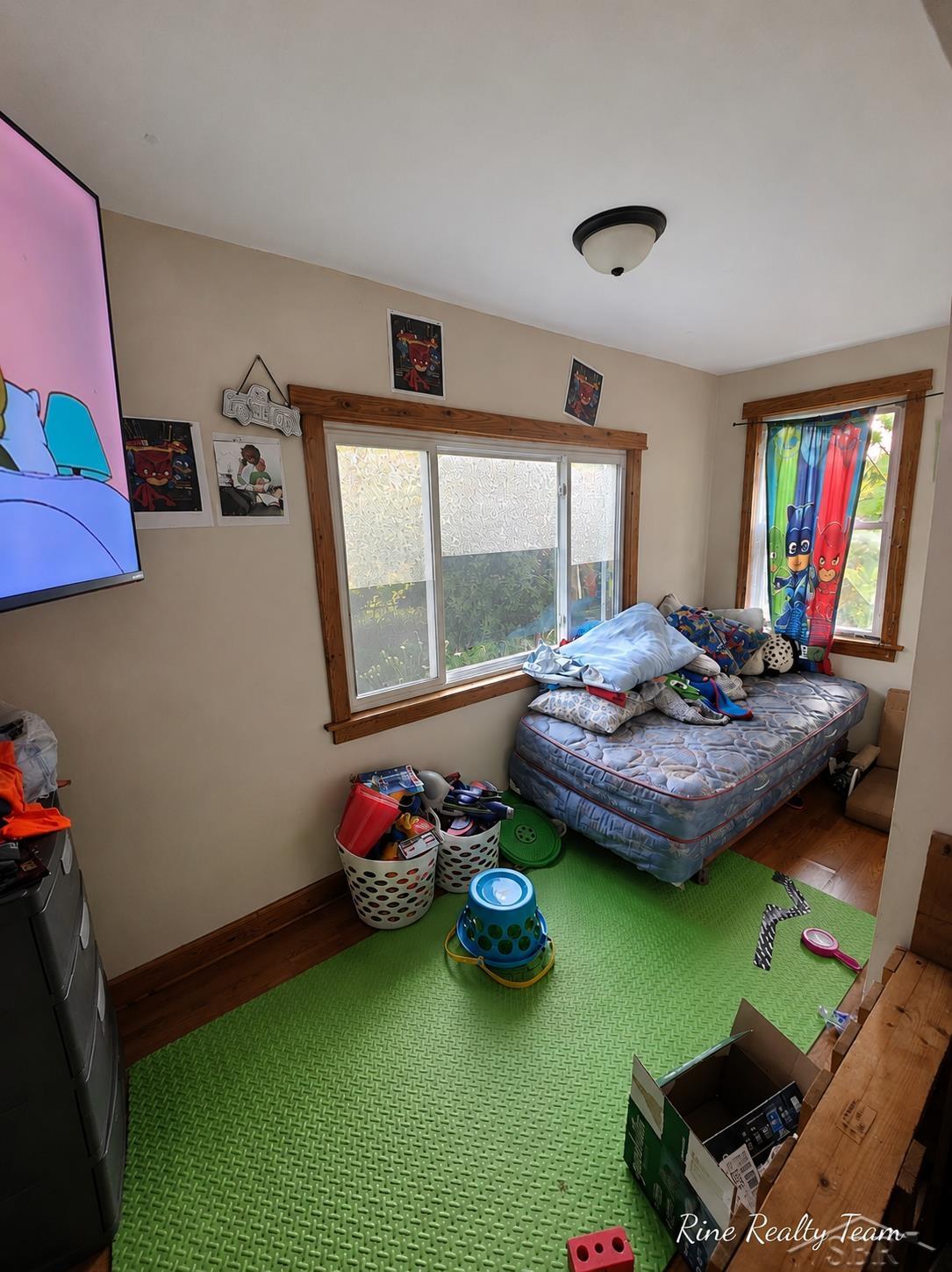 2561 E Manor Road Property Photo 17