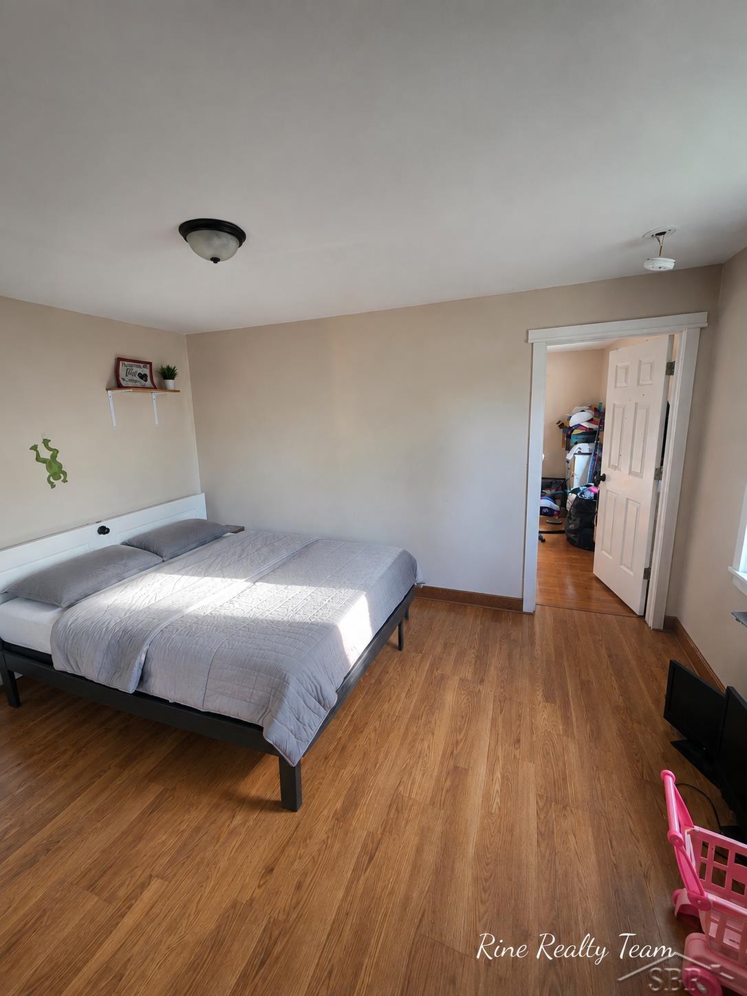 2561 E Manor Road Property Photo 20