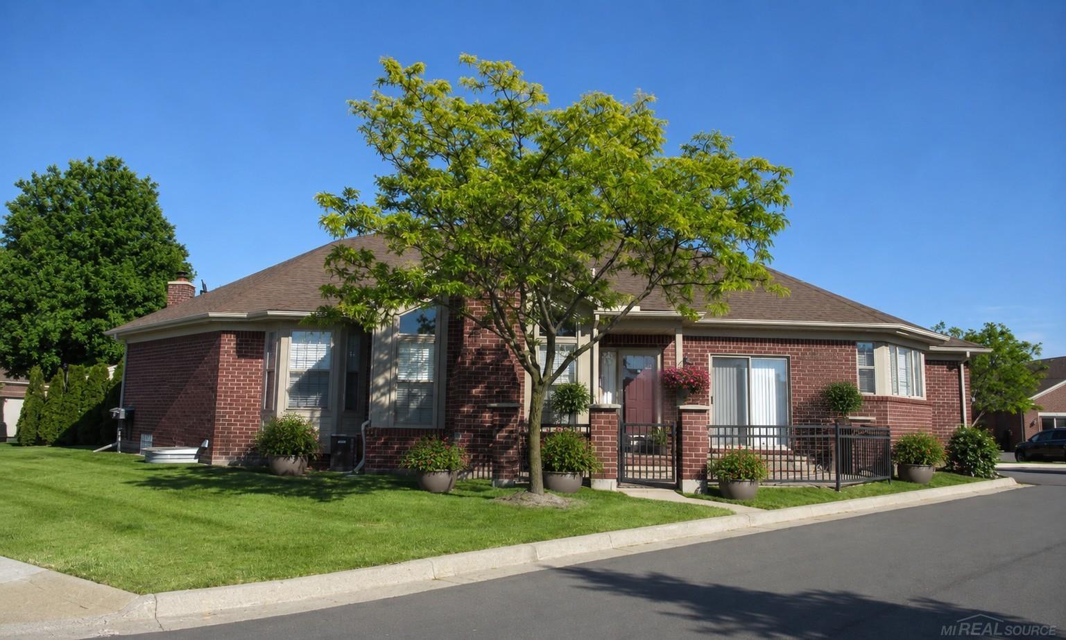 49272 Brodie Court Property Photo 1