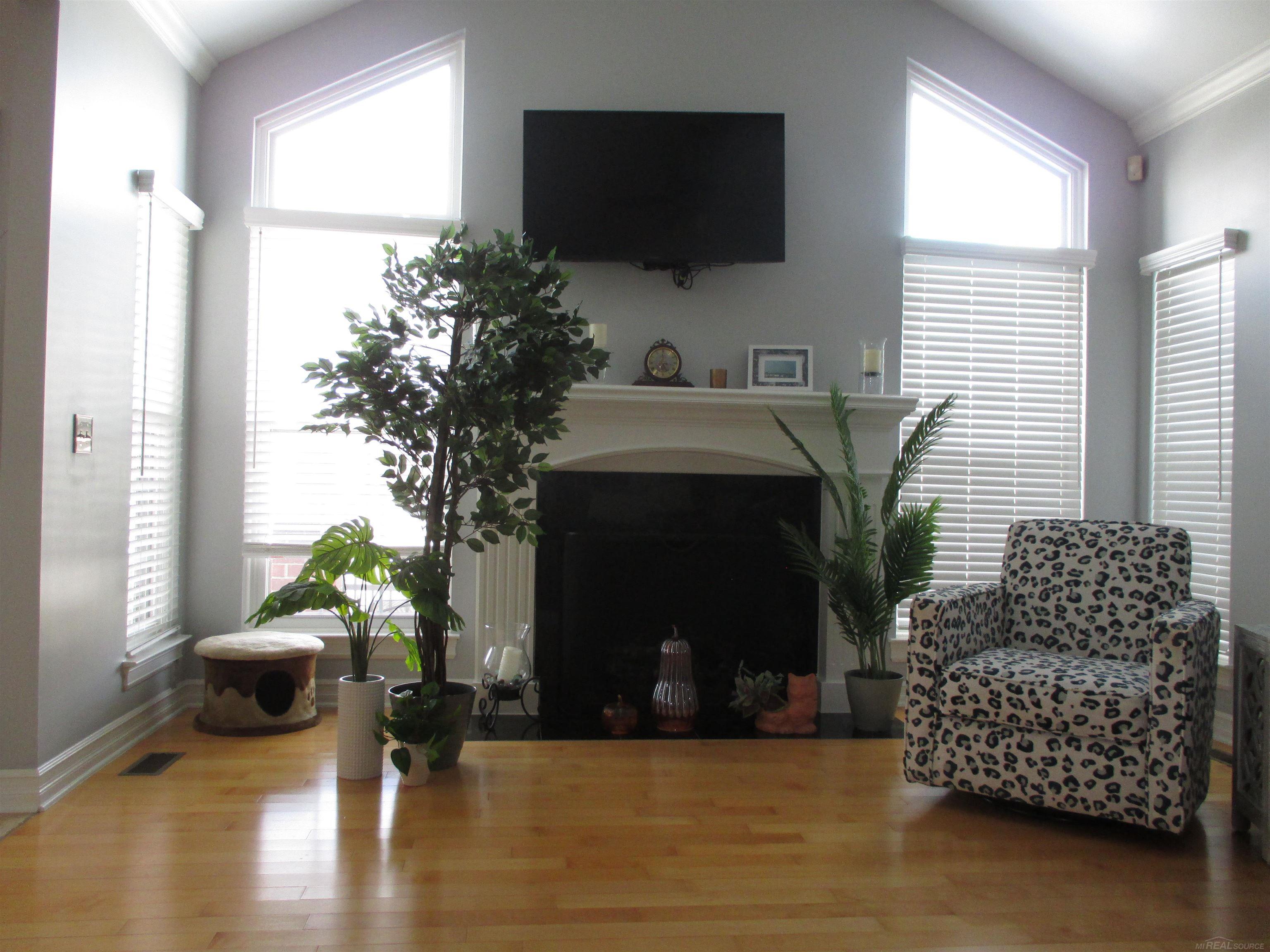 49272 Brodie Court Property Photo 4