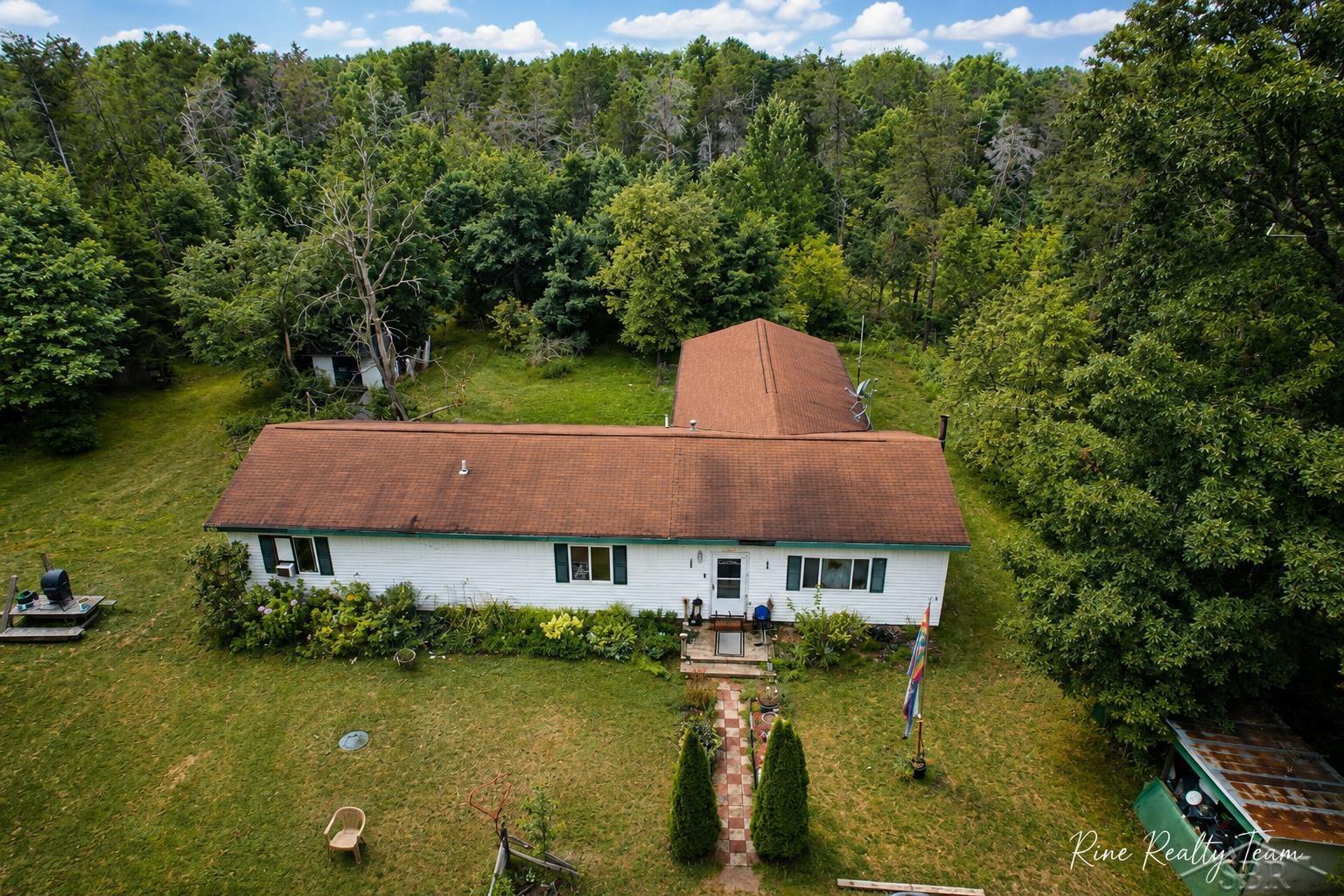 10882 Chase Bridge Road Property Photo 1