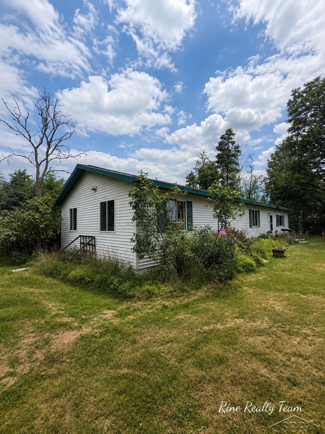 10882 Chase Bridge Road Property Photo 5