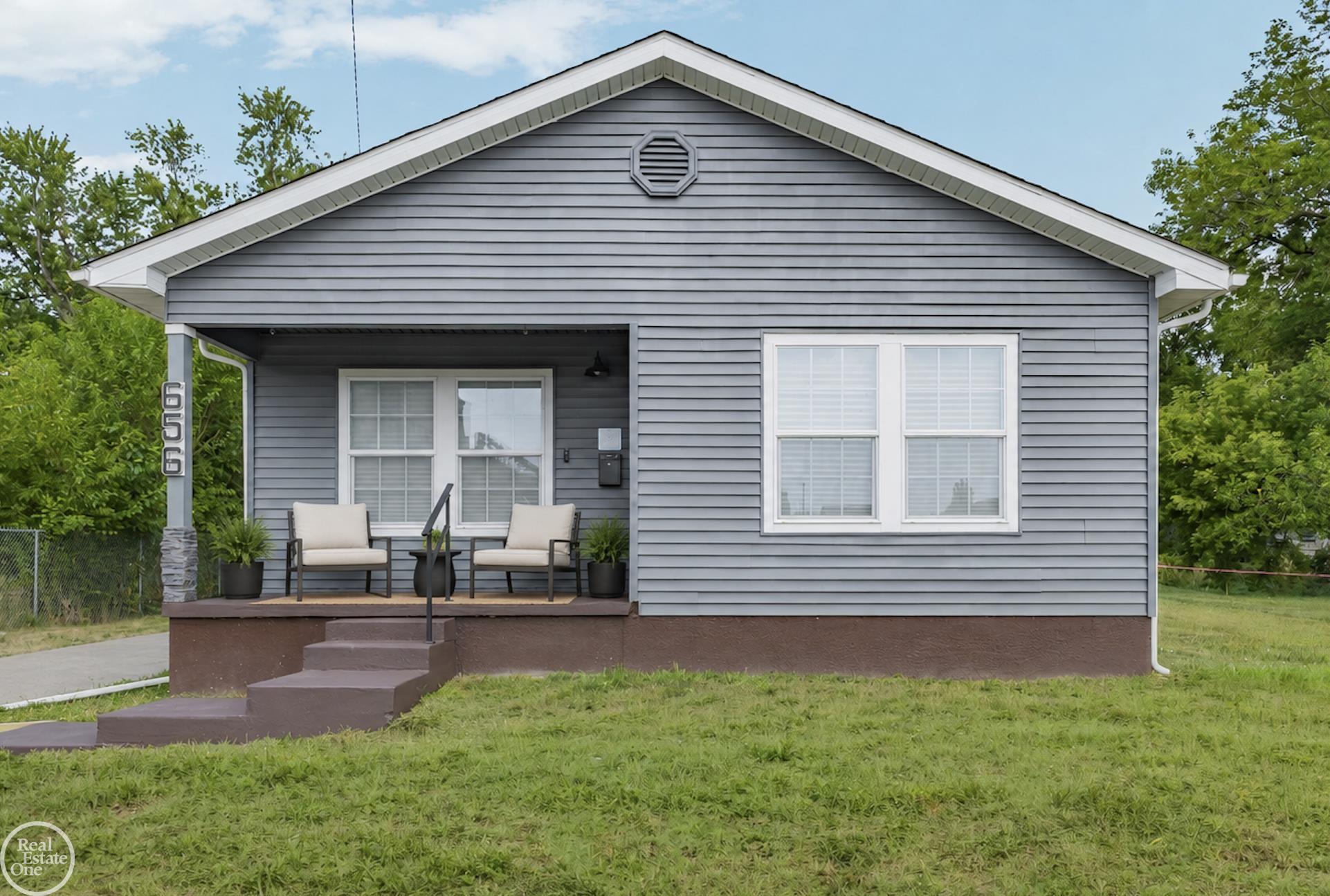 656 Tennessee Street Property Photo 1