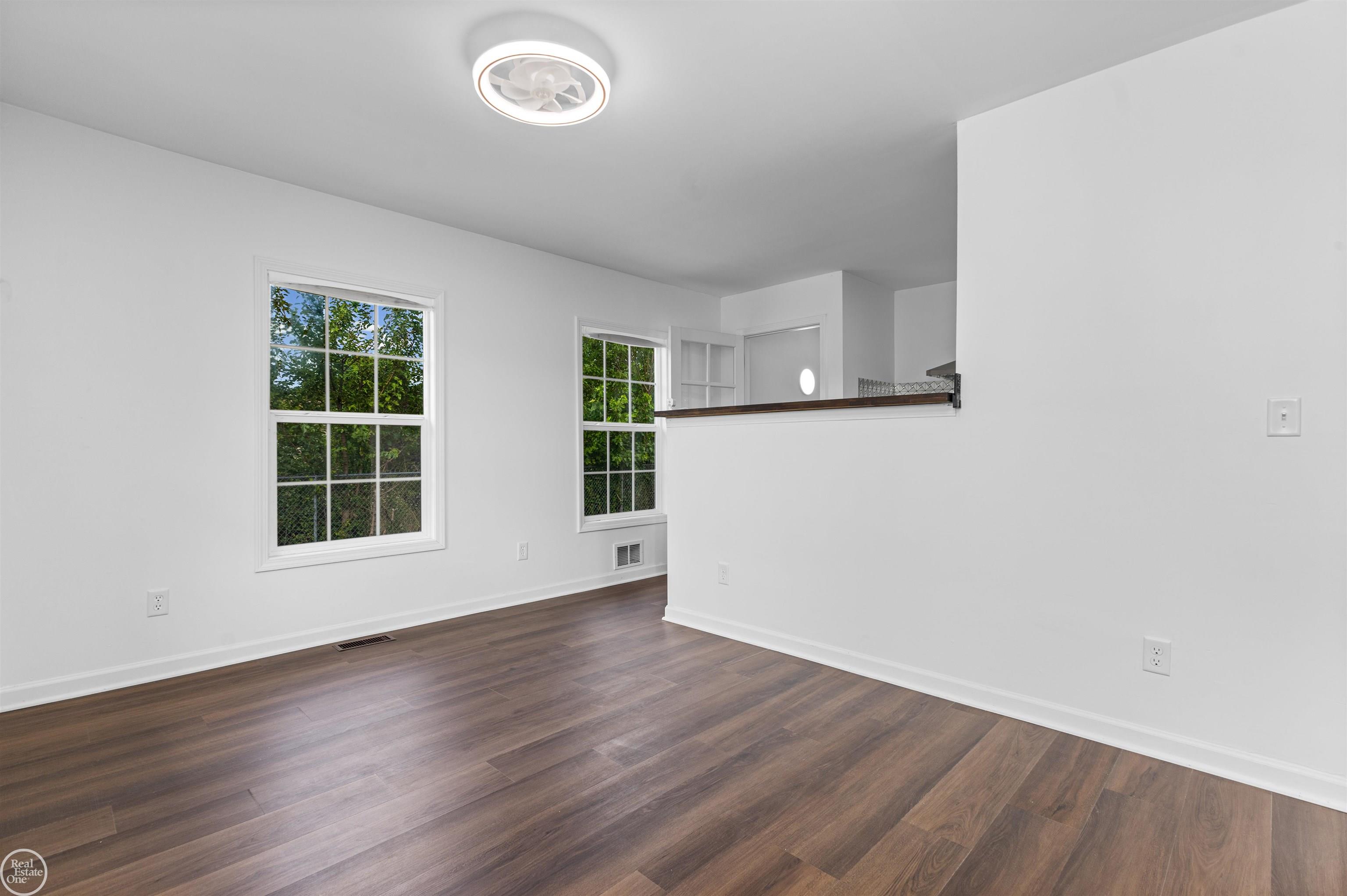 656 Tennessee Street Property Photo 13