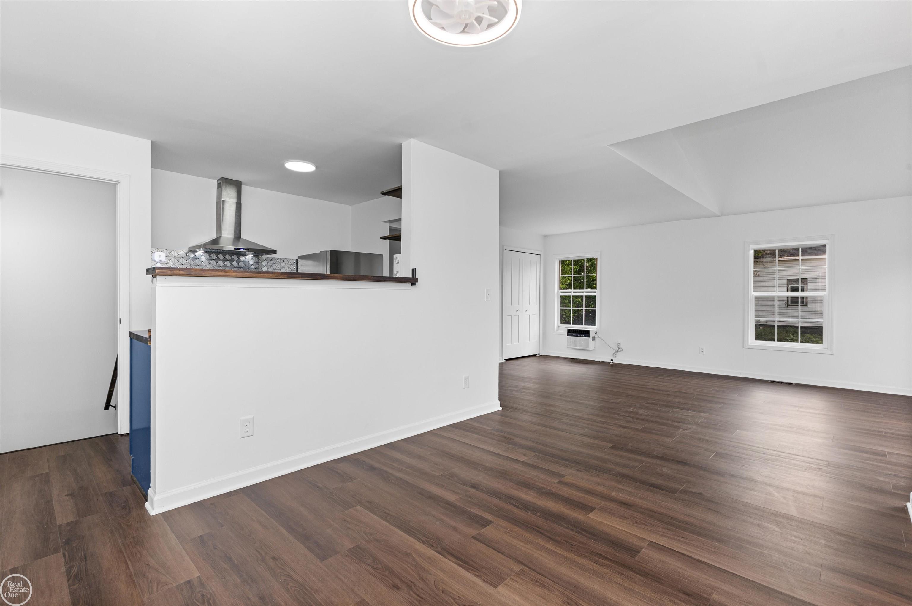 656 Tennessee Street Property Photo 15