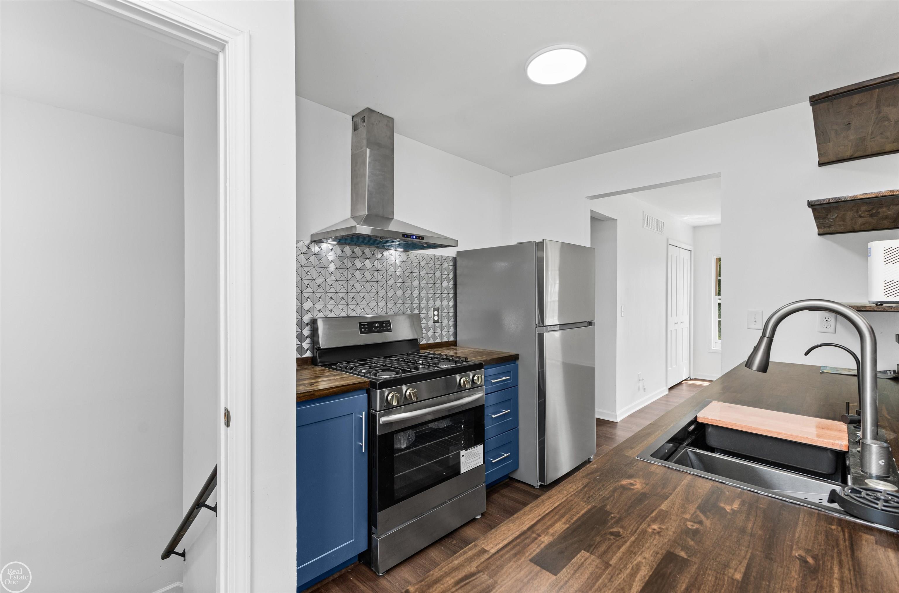 656 Tennessee Street Property Photo 16