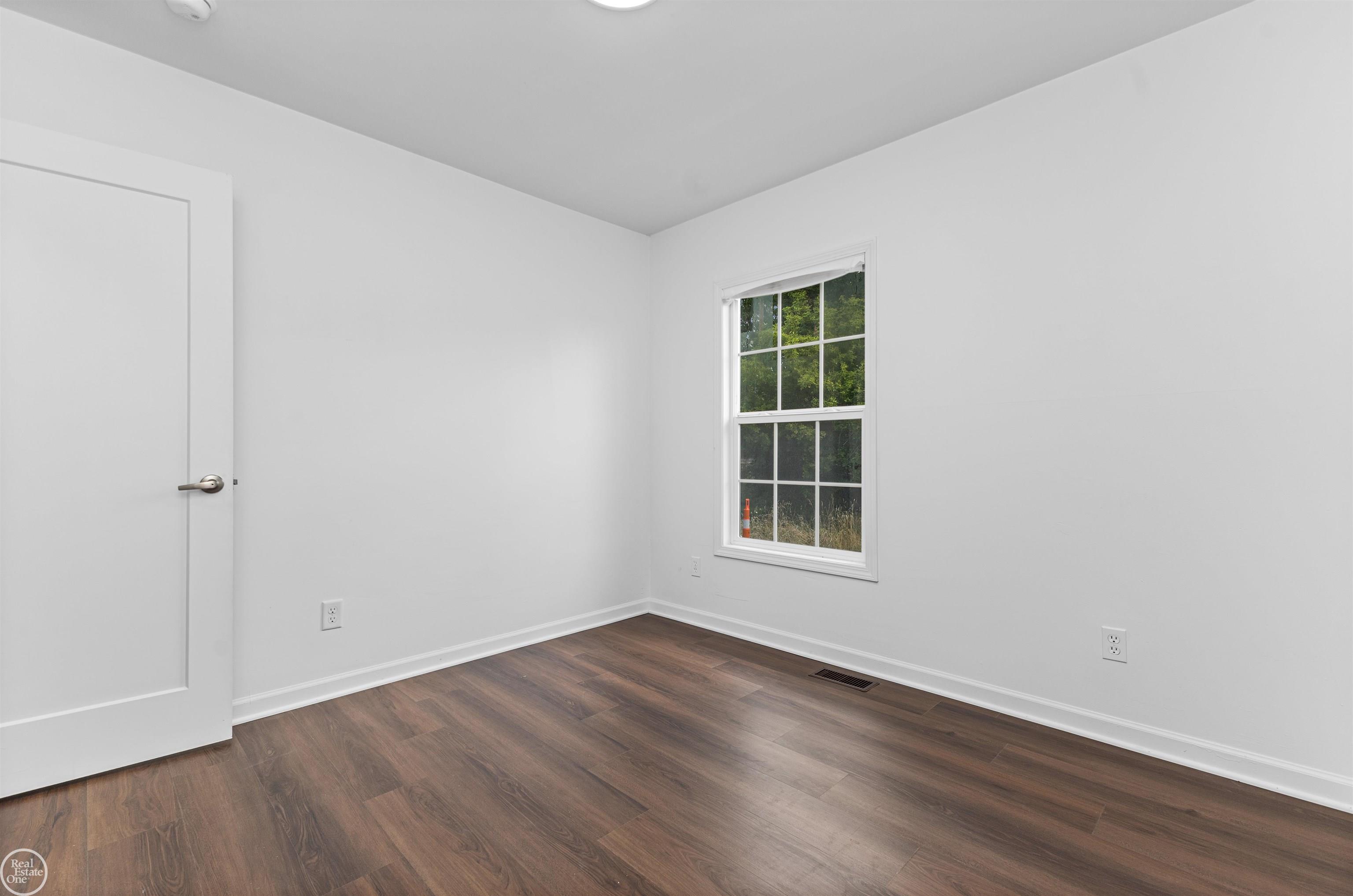 656 Tennessee Street Property Photo 32